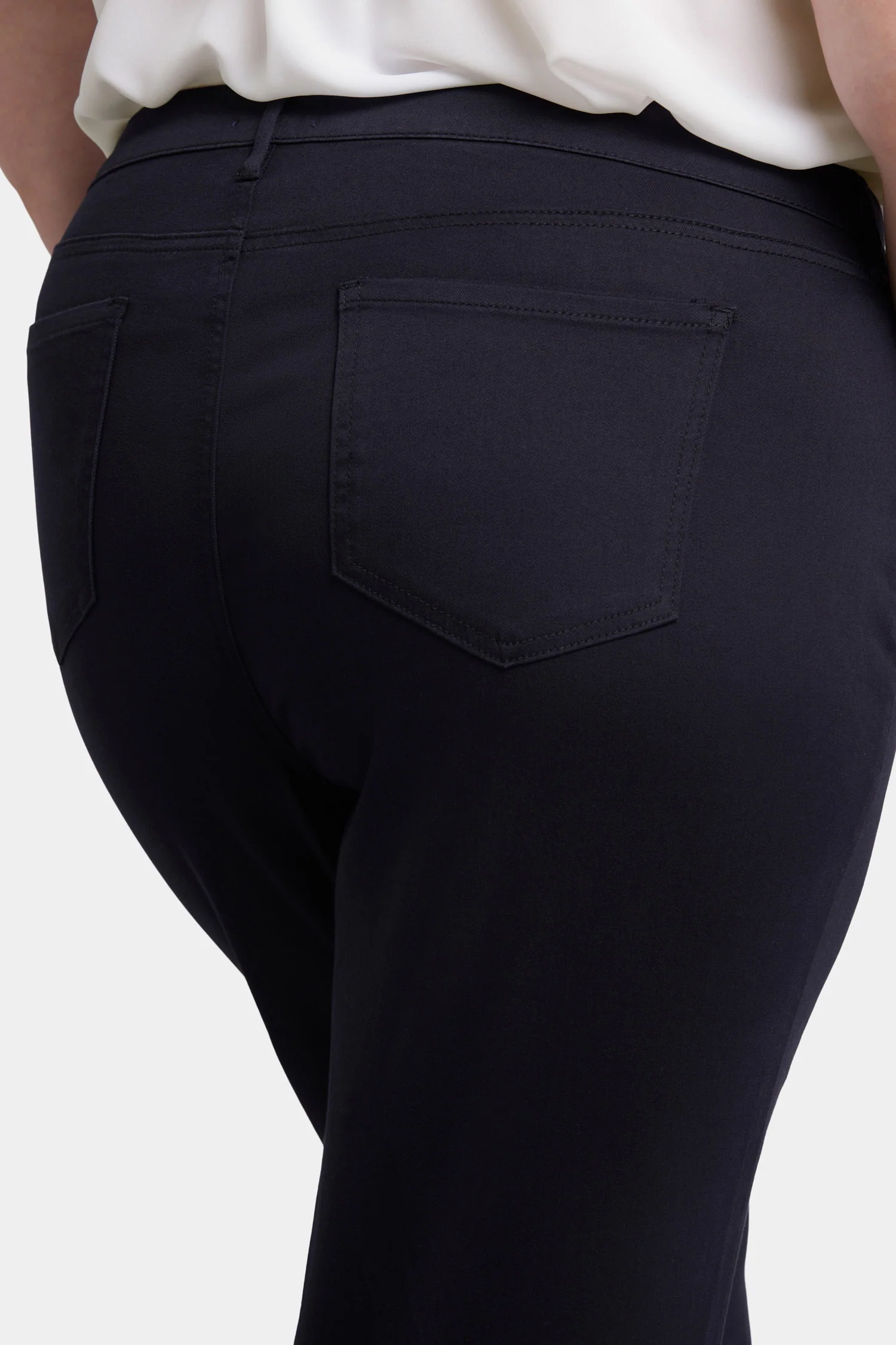 12257-wide-leg-pedal-pusher-jeans-in-plus-size-black-1.webp