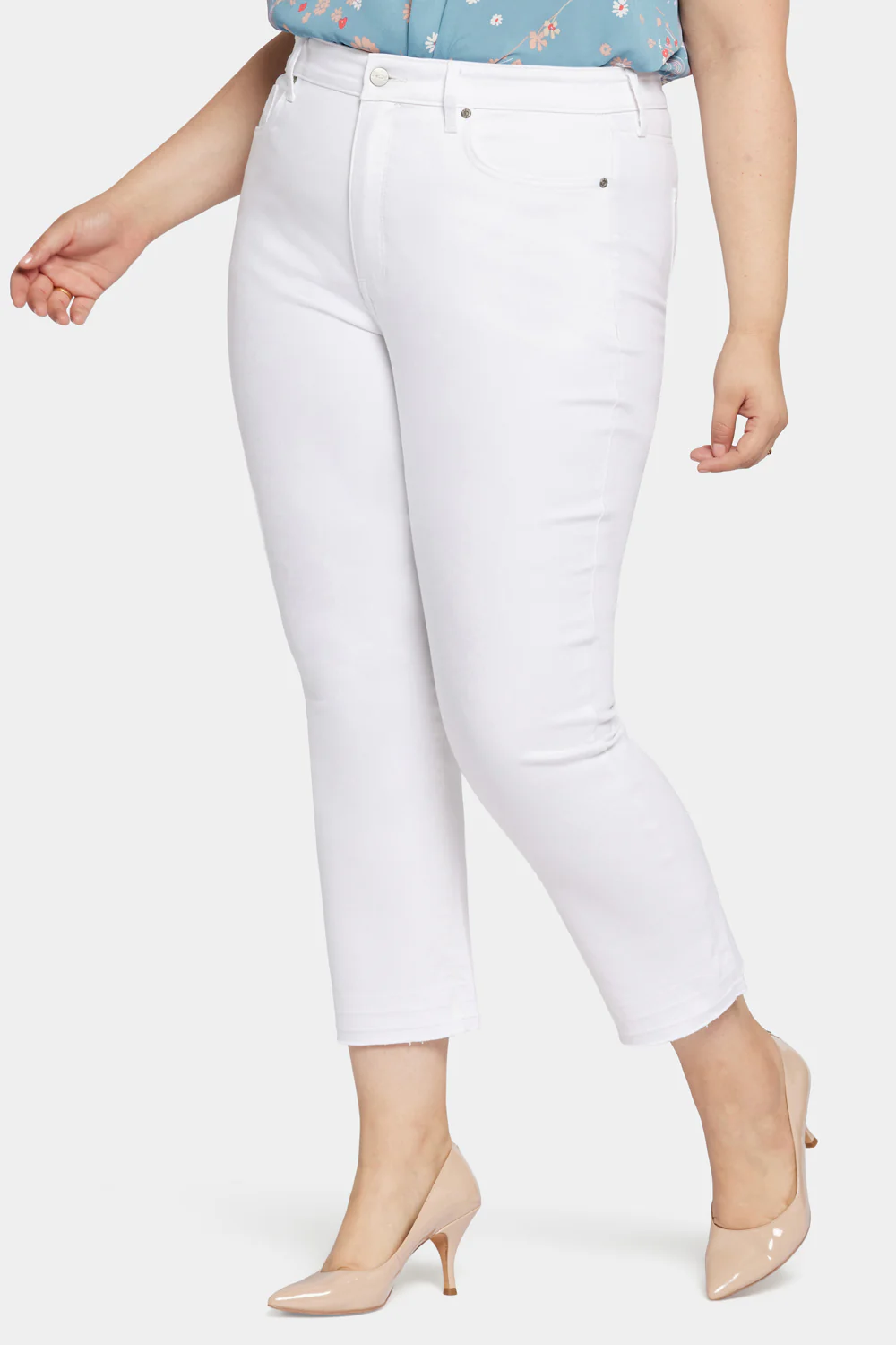 12453-marilyn-straight-ankle-jeans-in-plus-size-optic-white-1.webp