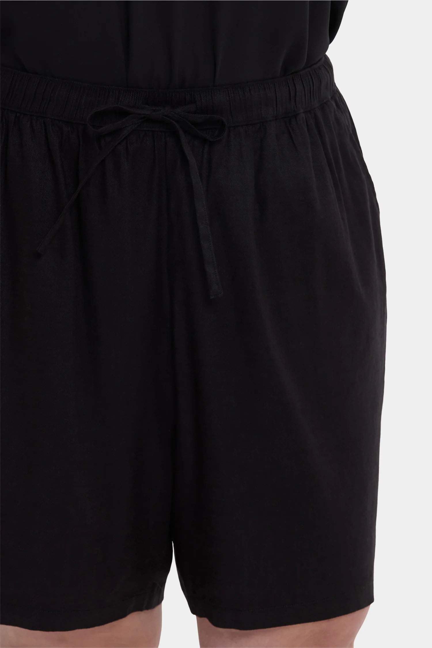 12570-breezy-bermuda-shorts-in-plus-size-black-1.webp