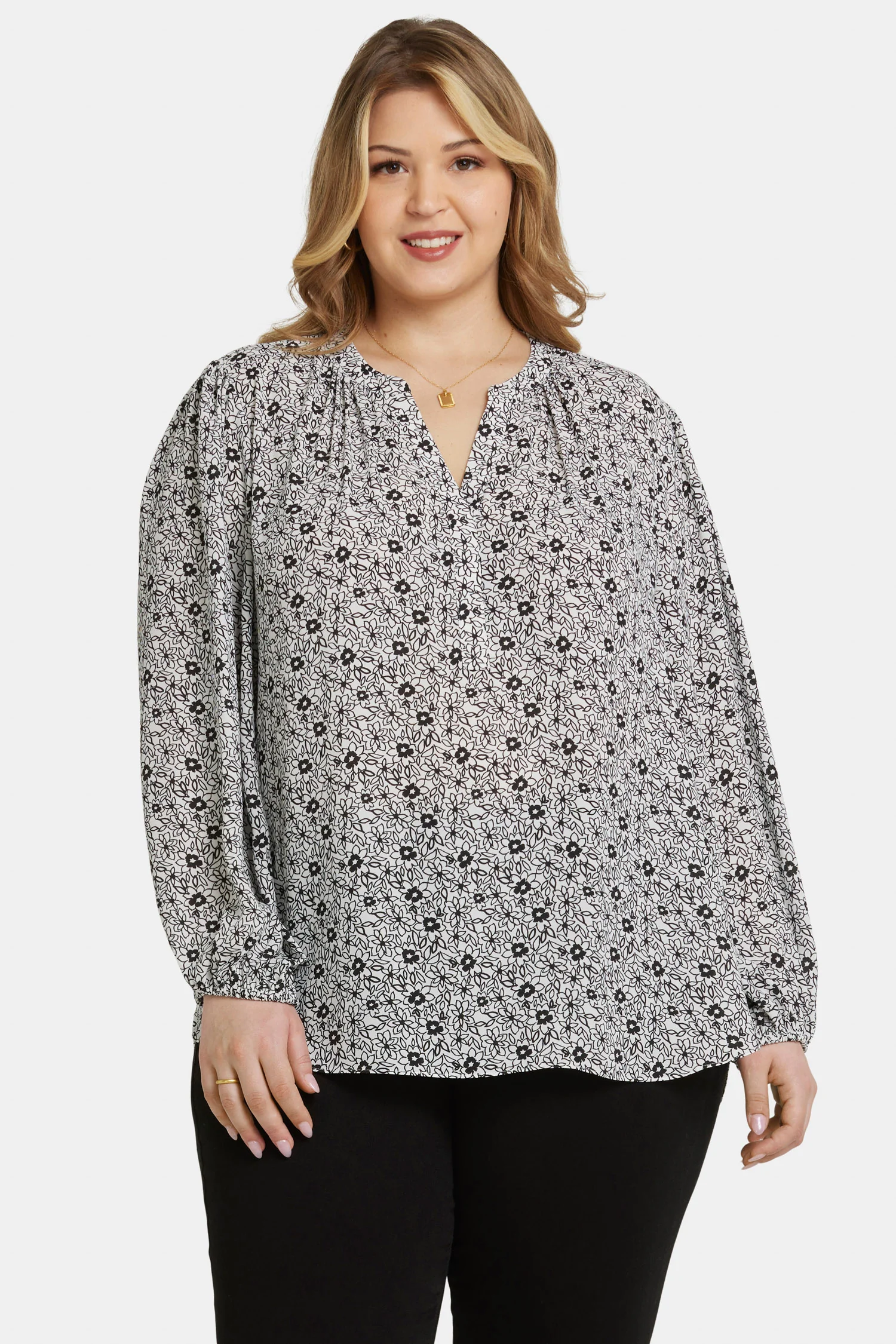 12577-puff-sleeve-popover-top-in-plus-size-adriana-1.webp