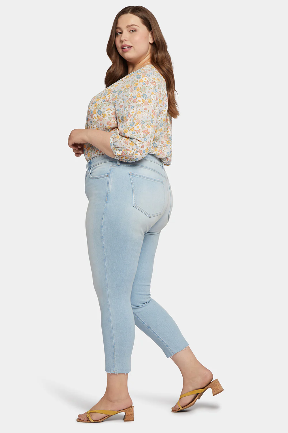 12613-alina-skinny-ankle-jeans-in-plus-size-dunes-1.webp