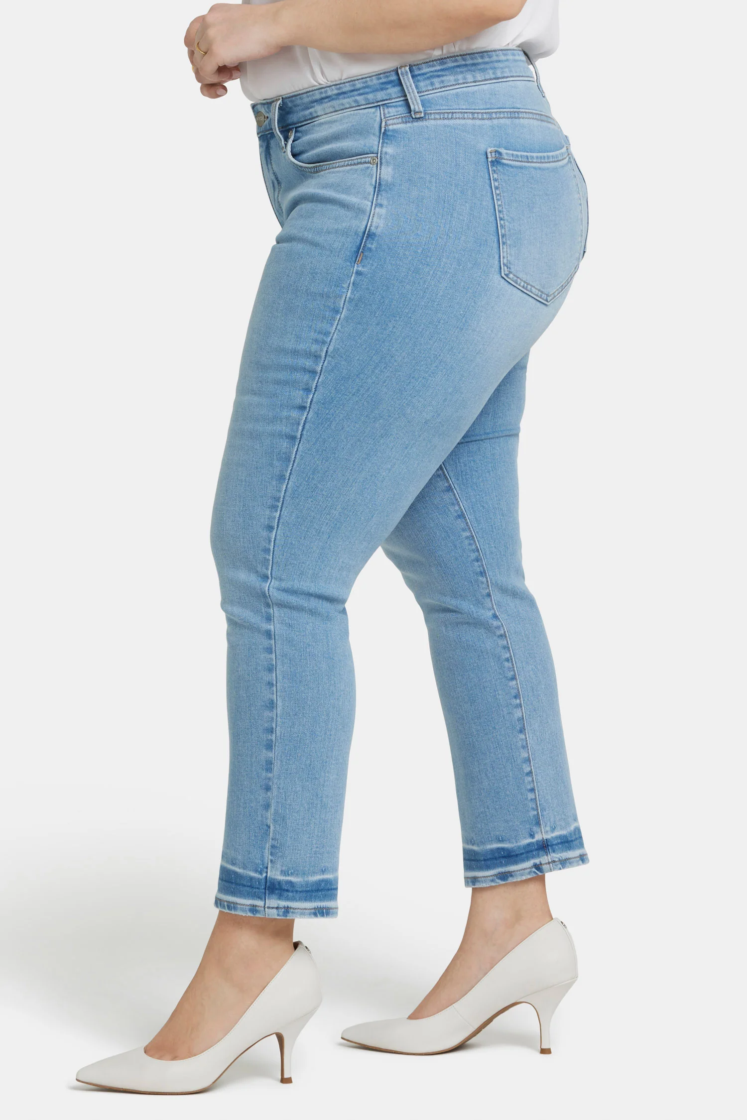 12643-sheri-slim-ankle-jeans-in-plus-size-riviera-sky-1.webp
