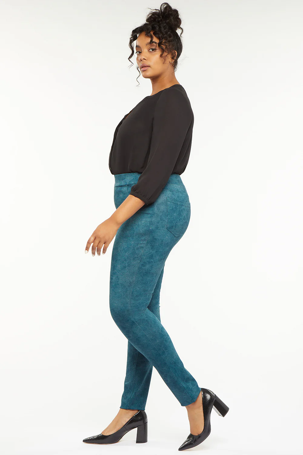 12691-modern-legging-pants-in-plus-size-cheshire-hill-1.webp