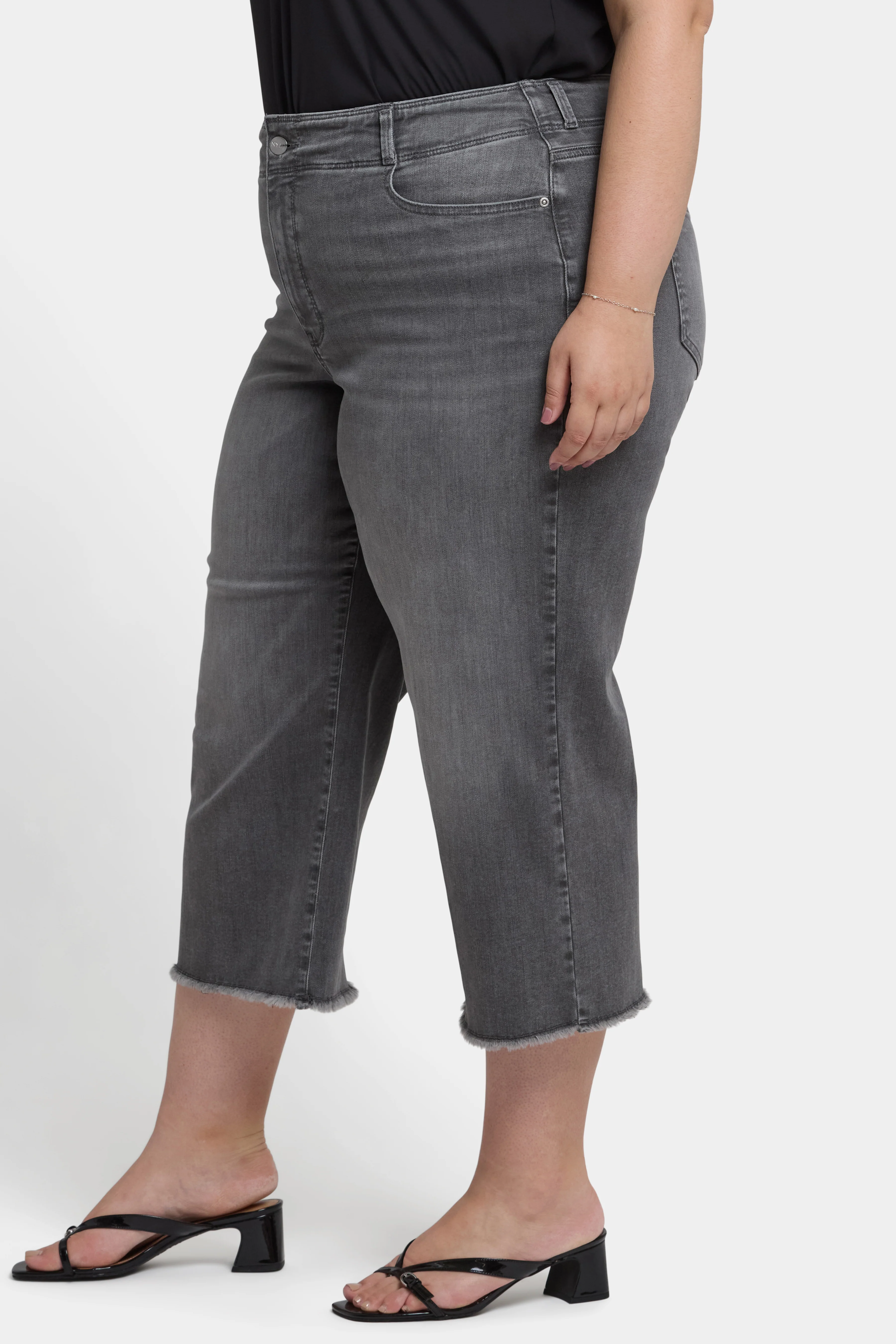 12792-brigitte-wide-leg-capri-jeans-in-plus-size-frontera-bluffs-1.webp