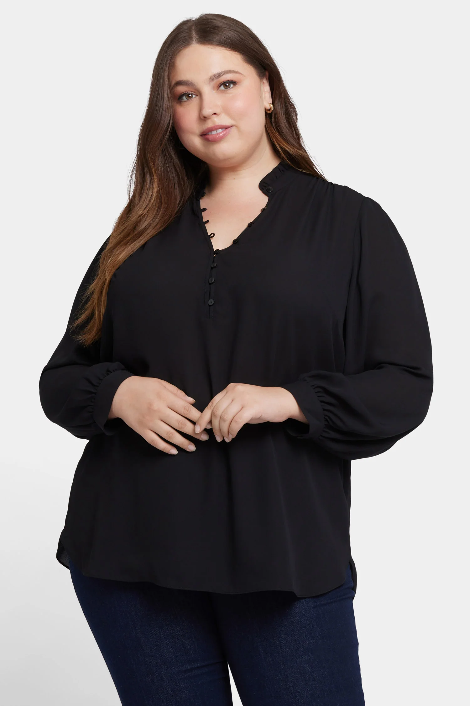 12836-hannah-blouse-in-plus-size-black-1.webp
