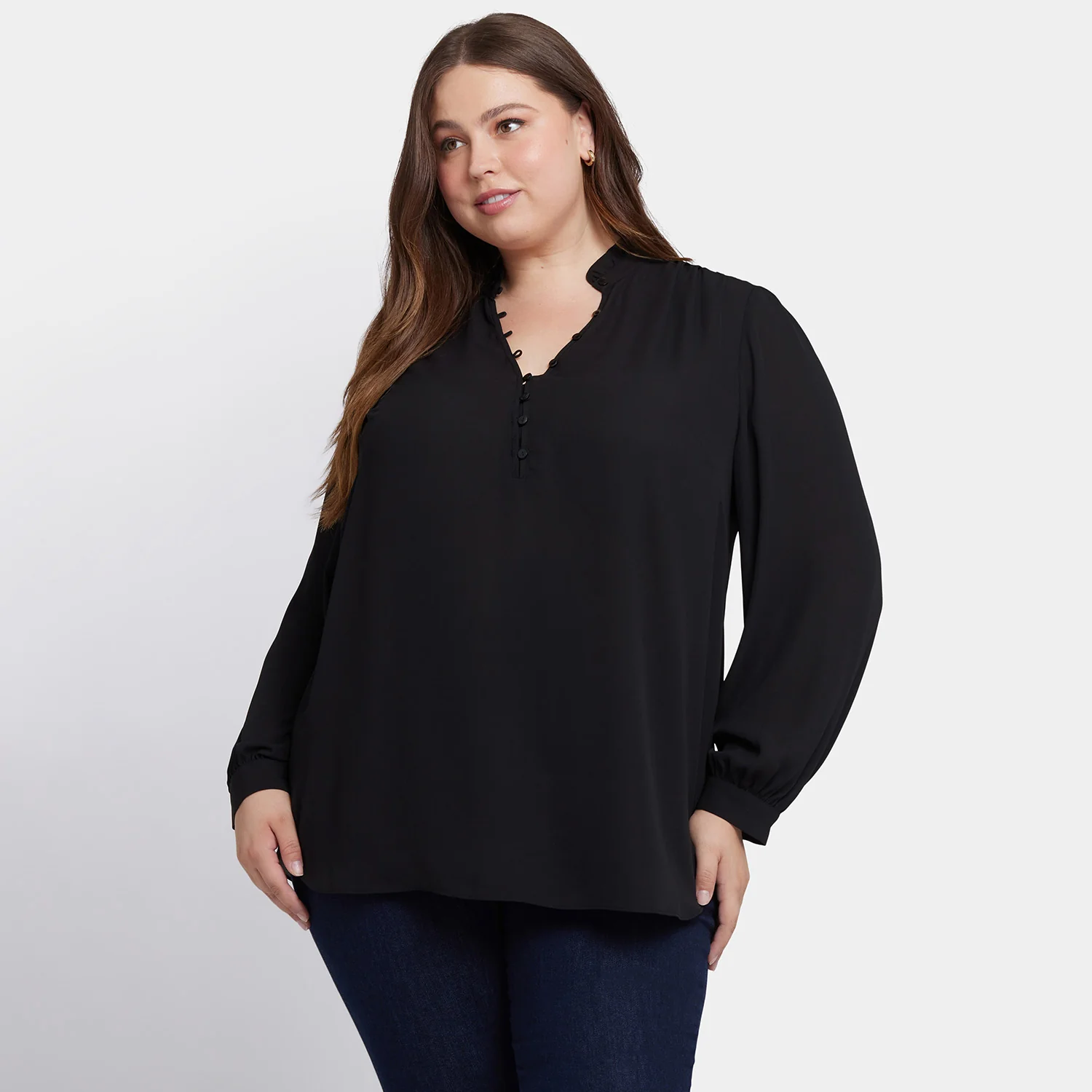 12836-hannah-blouse-in-plus-size-black-1.webp