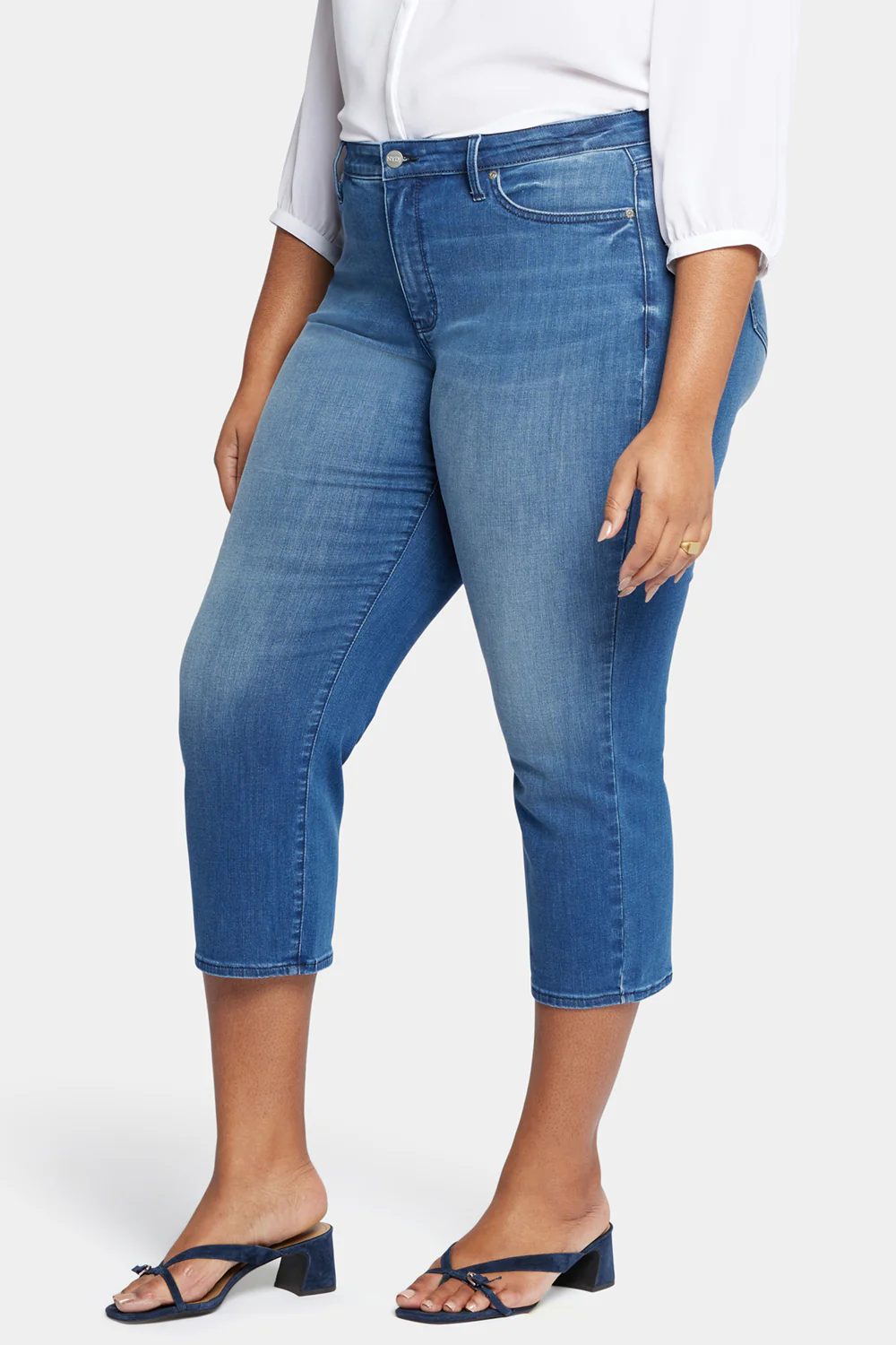12895-relaxed-piper-crop-jeans-in-plus-size-melody-1.webp