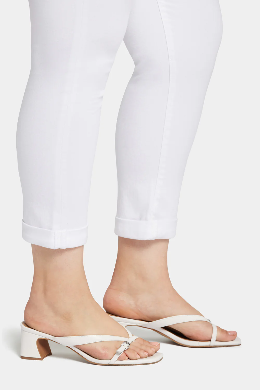 12978-sheri-slim-ankle-jeans-in-plus-size-optic-white-1.webp