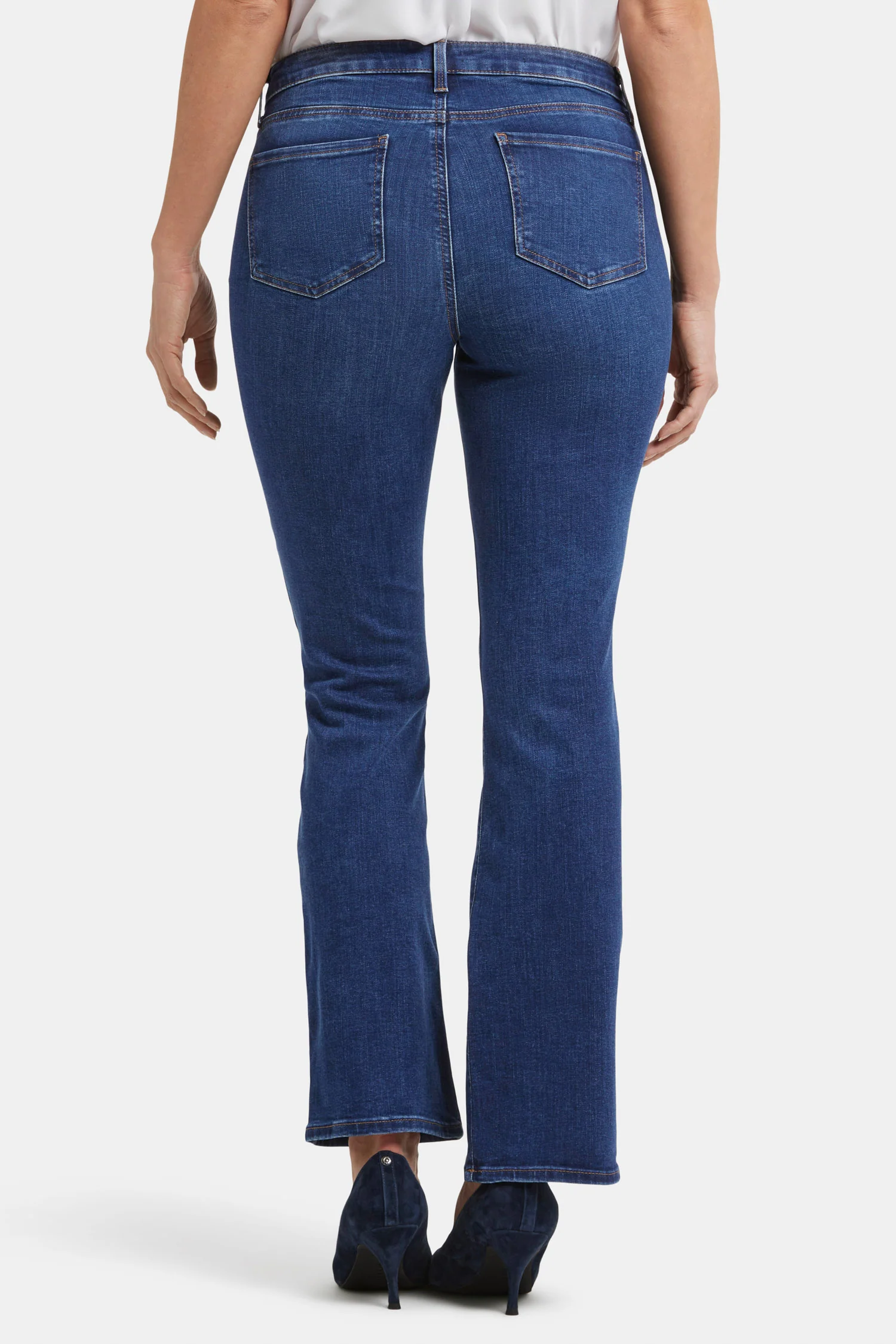 13-barbara-bootcut-jeans-cooper-1.webp