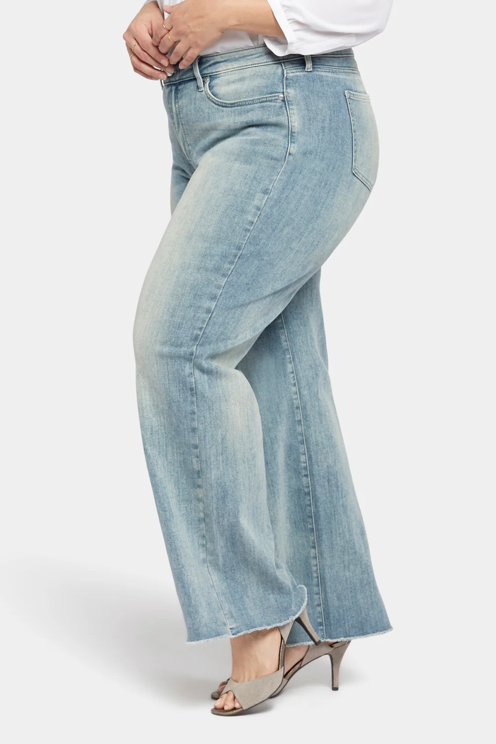 13016-teresa-trouser-jeans-in-plus-size-affection-1.webp