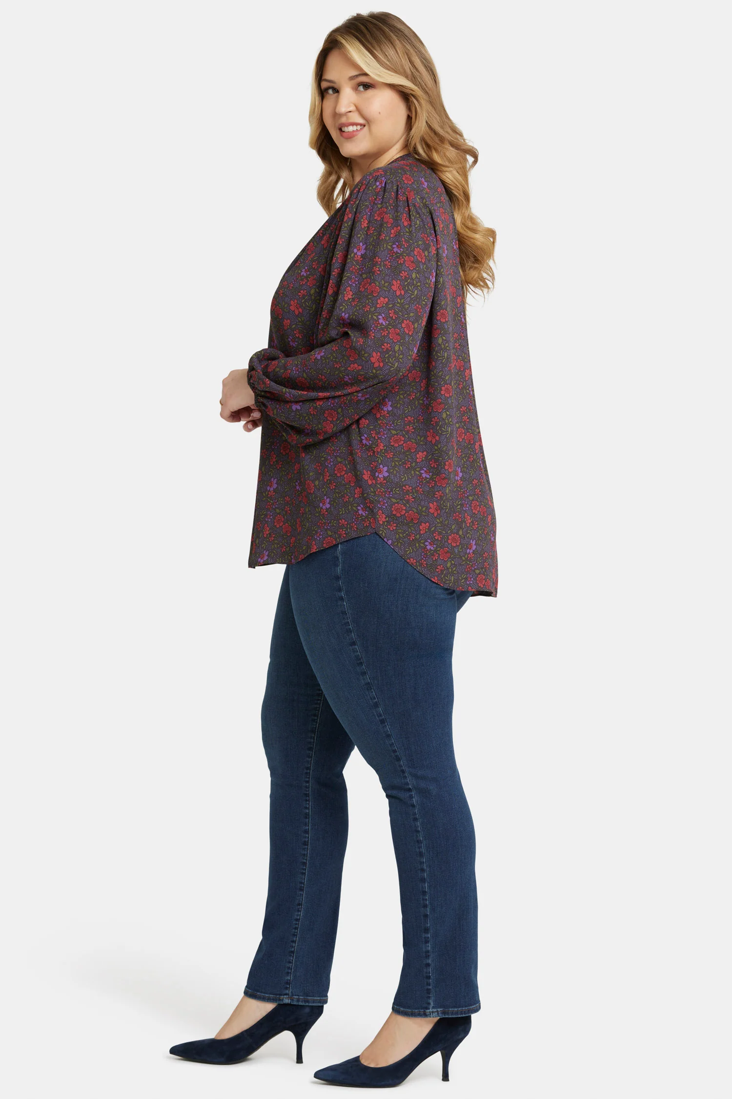 13083-puff-sleeve-popover-top-in-plus-size-matilde-meadow-1.webp