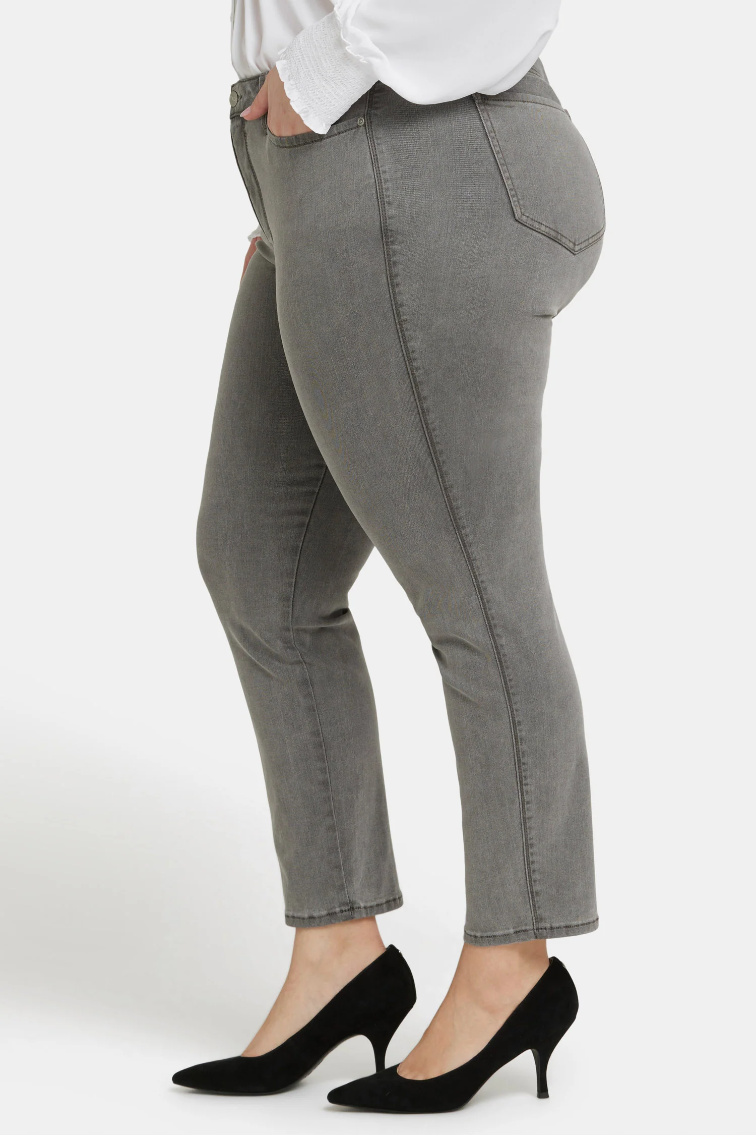 13209-stella-tapered-ankle-jeans-in-plus-size-palmas-1.webp