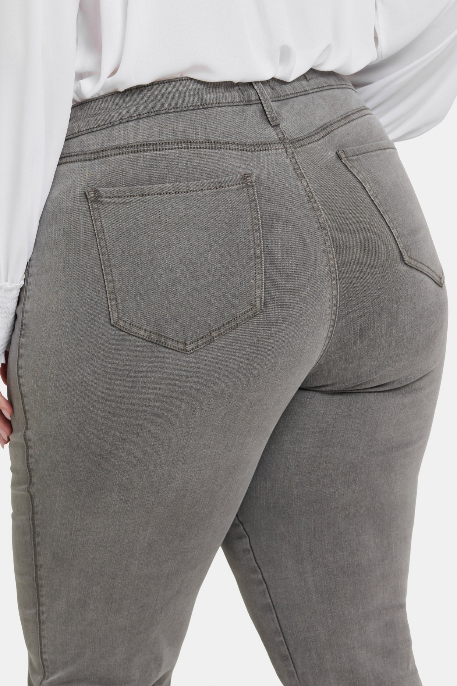 13209-stella-tapered-ankle-jeans-in-plus-size-palmas-1.webp