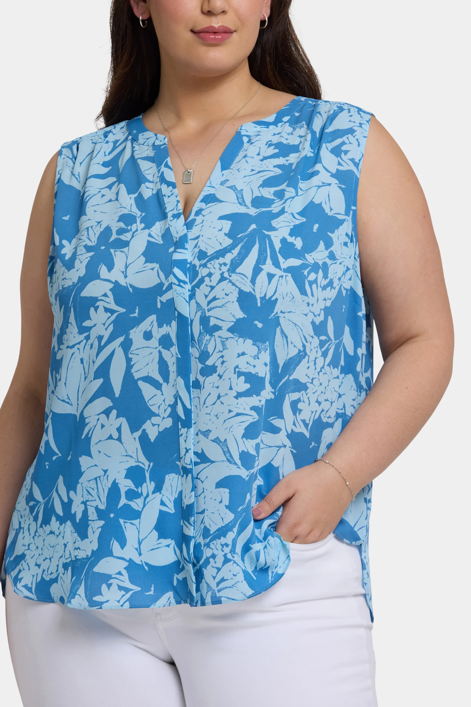 13338-sleeveless-pintuck-blouse-in-plus-size-bellavista-1.webp