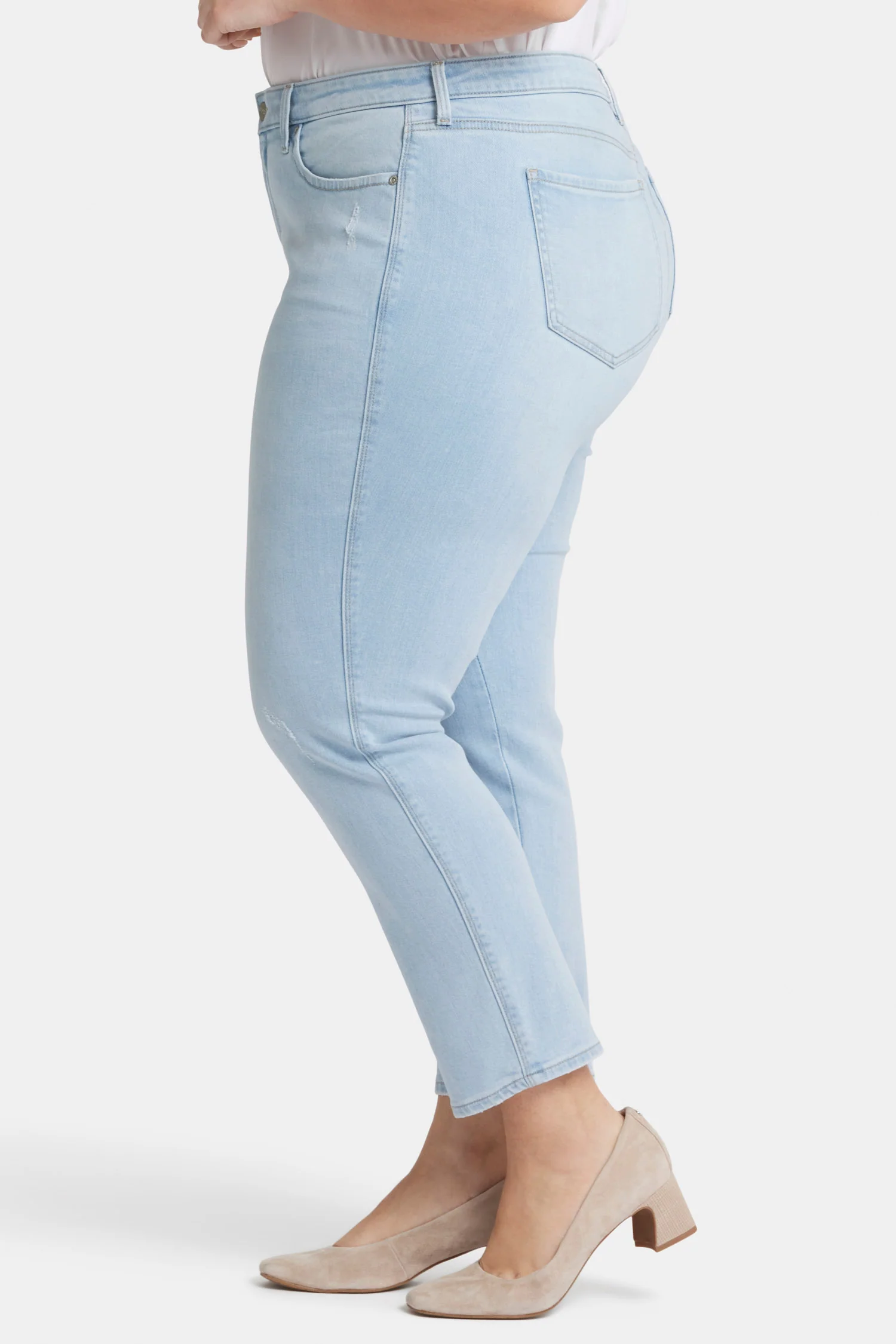 13439-stella-tapered-ankle-jeans-in-plus-size-estrella-1.webp
