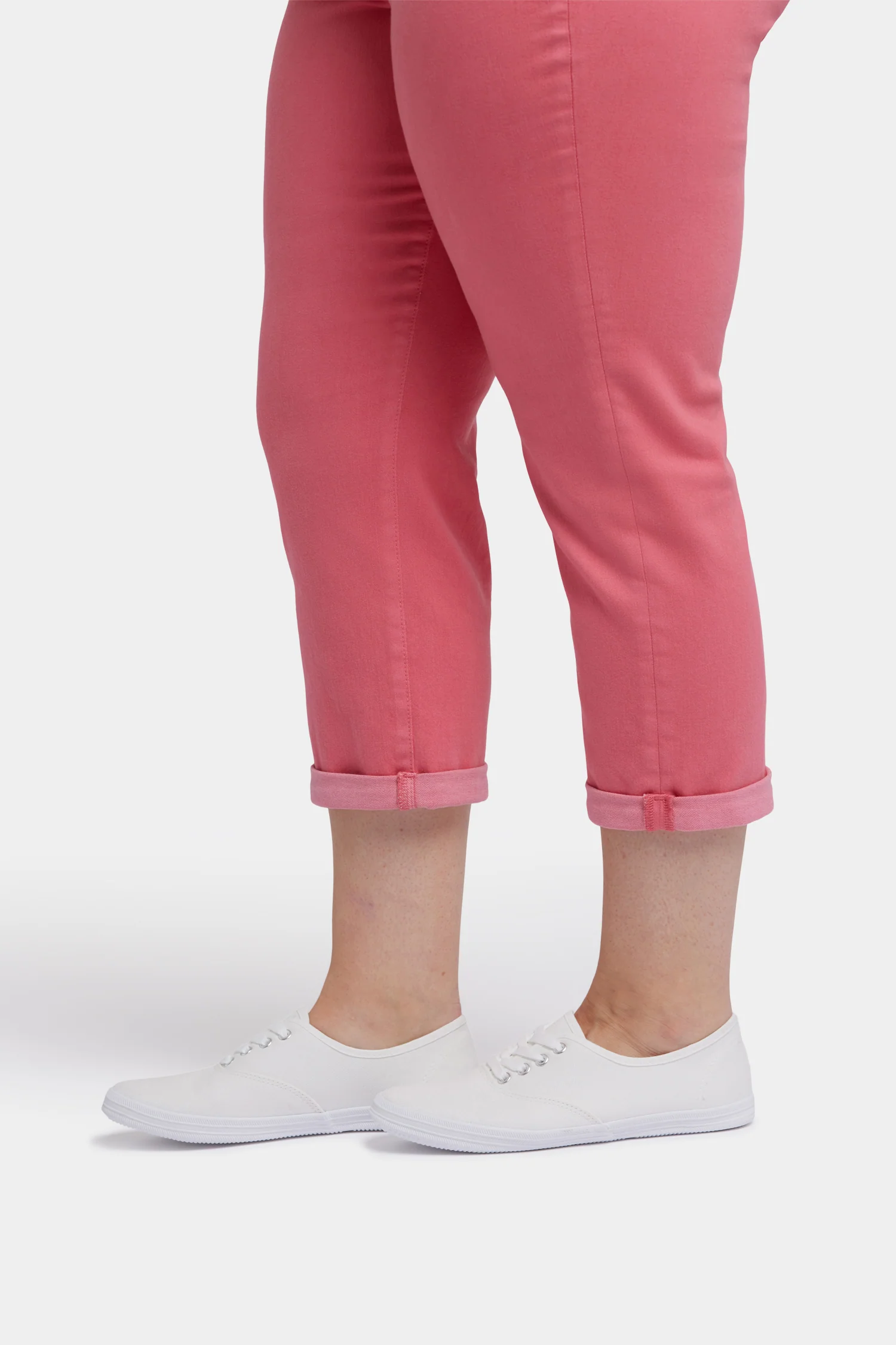 13540-chloe-skinny-capri-jeans-in-plus-size-spiced-coral-1.webp