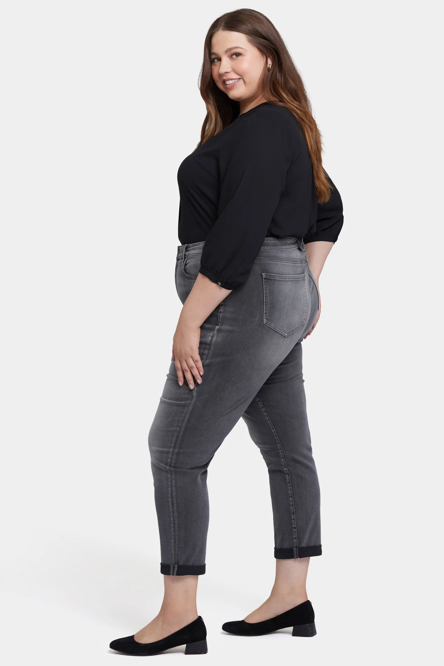 13597-margot-girlfriend-pants-in-plus-size-nellie-1.webp