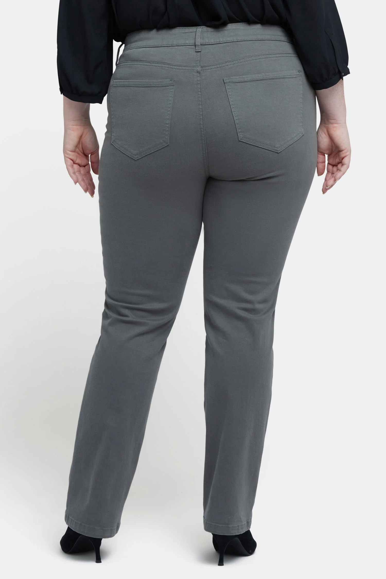 Marilyn Straight Jeans In Plus Size - Vine Leaf