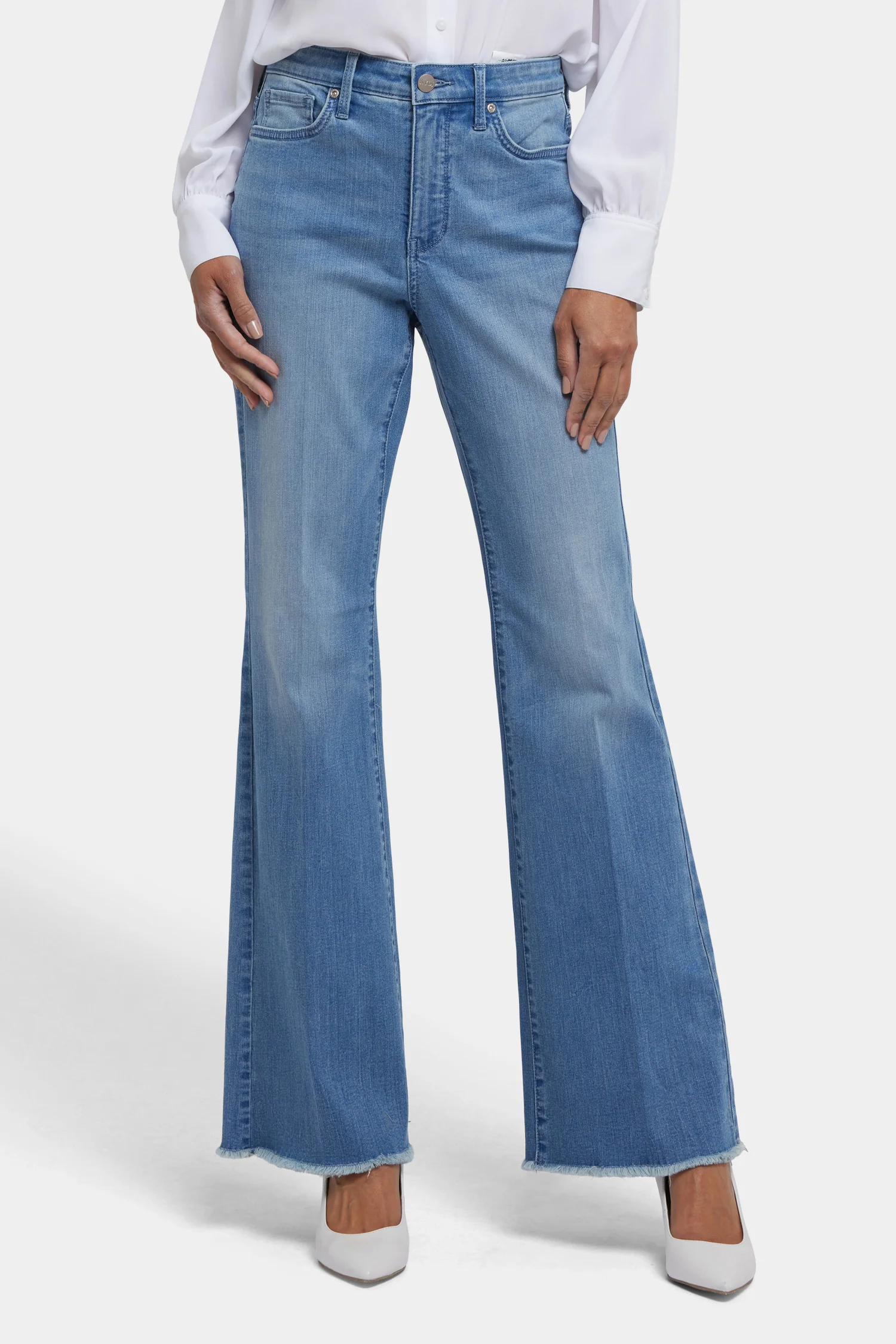 1379-ava-flared-jeans-vendome-water-1.webp