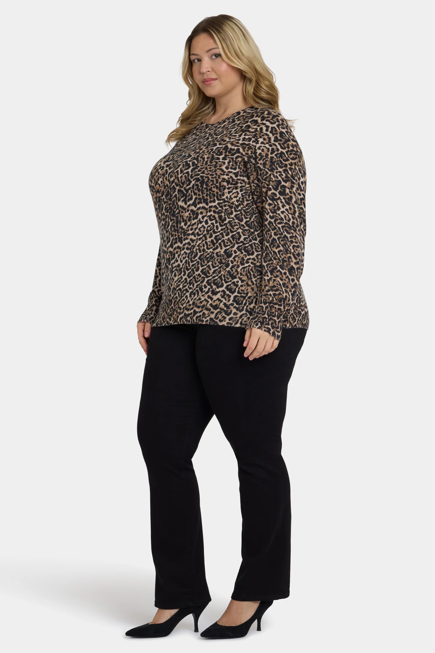 13851-cheetah-crewneck-sweater-in-plus-size-onyx-cheetah-1.webp