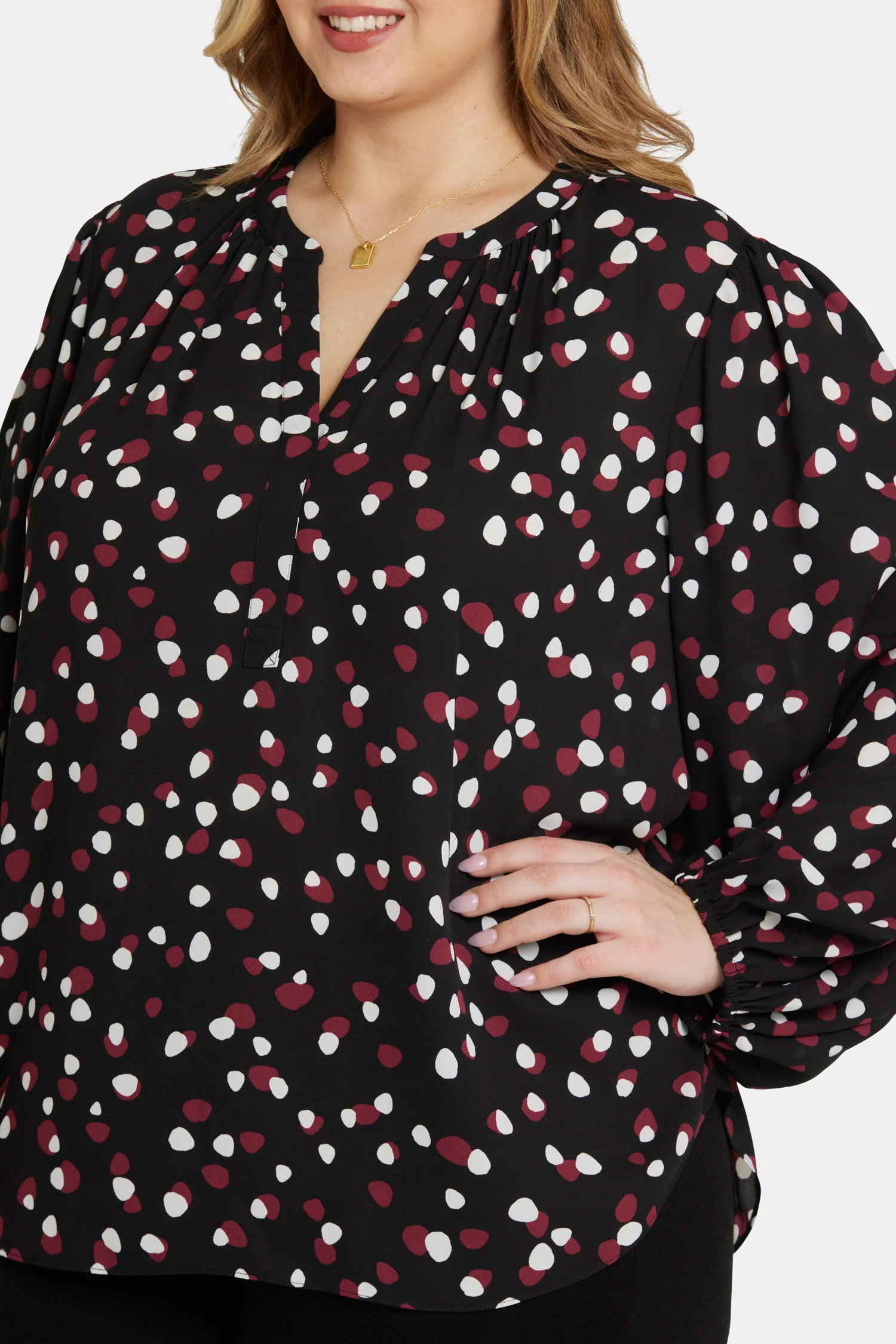 13876-puff-sleeve-popover-top-in-plus-size-watkins-dot-1.webp
