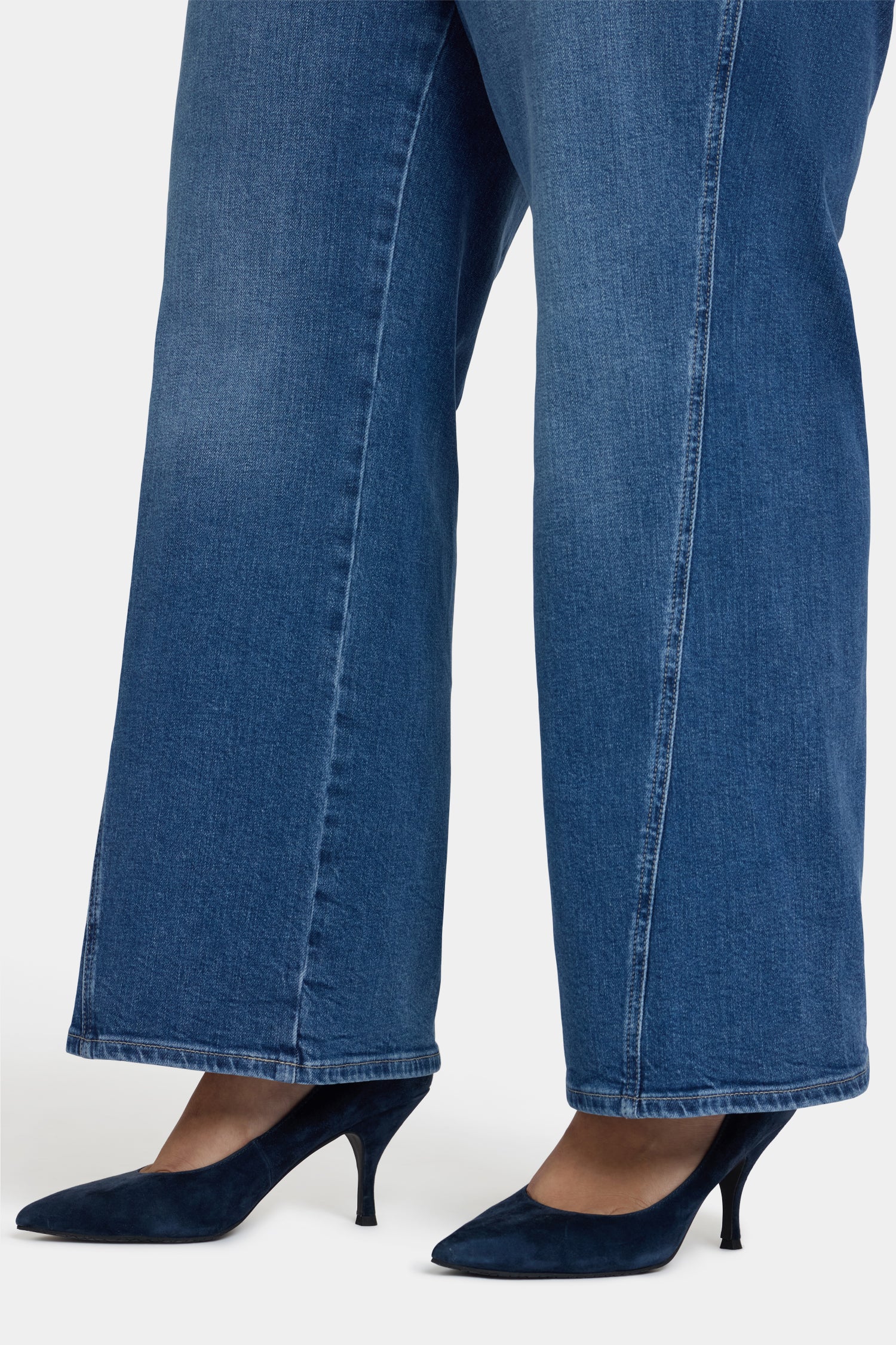 14554-teresa-wide-leg-jeans-in-plus-size-romantic-indigo-1.webp