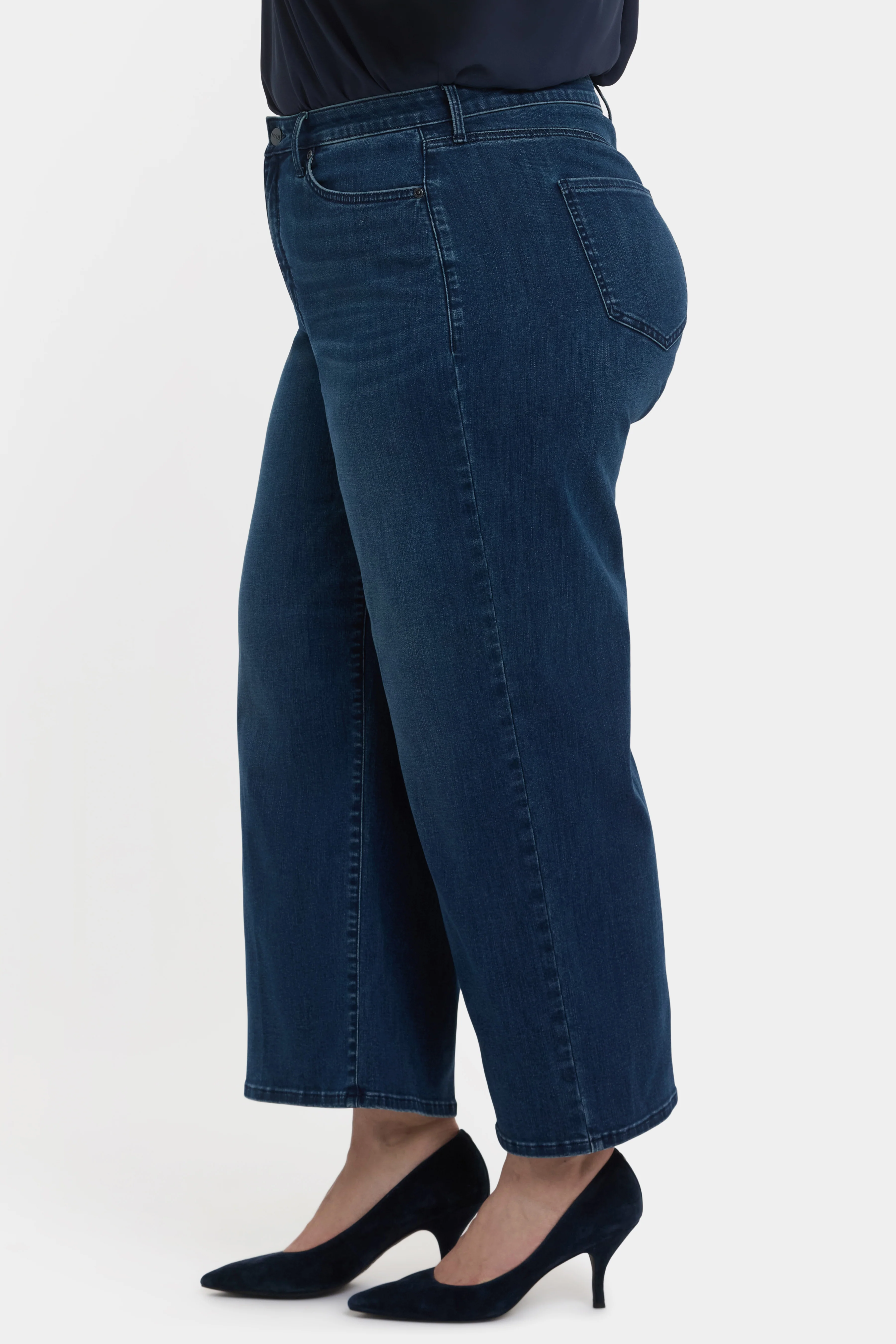 14763-brodi-wide-leg-ankle-jeans-in-plus-size-ibiza-blues-1.webp