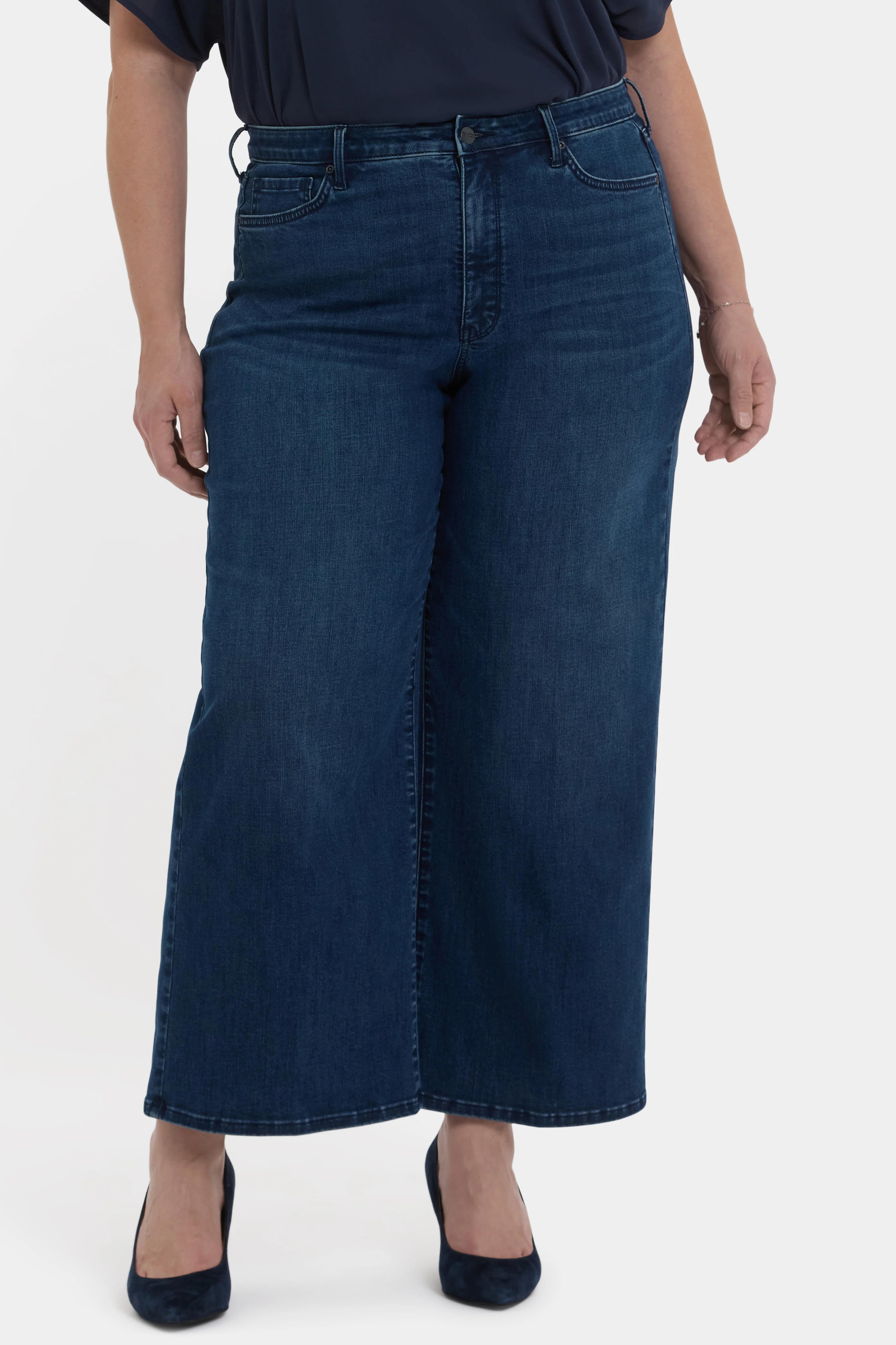 14763-brodi-wide-leg-ankle-jeans-in-plus-size-ibiza-blues-1.webp