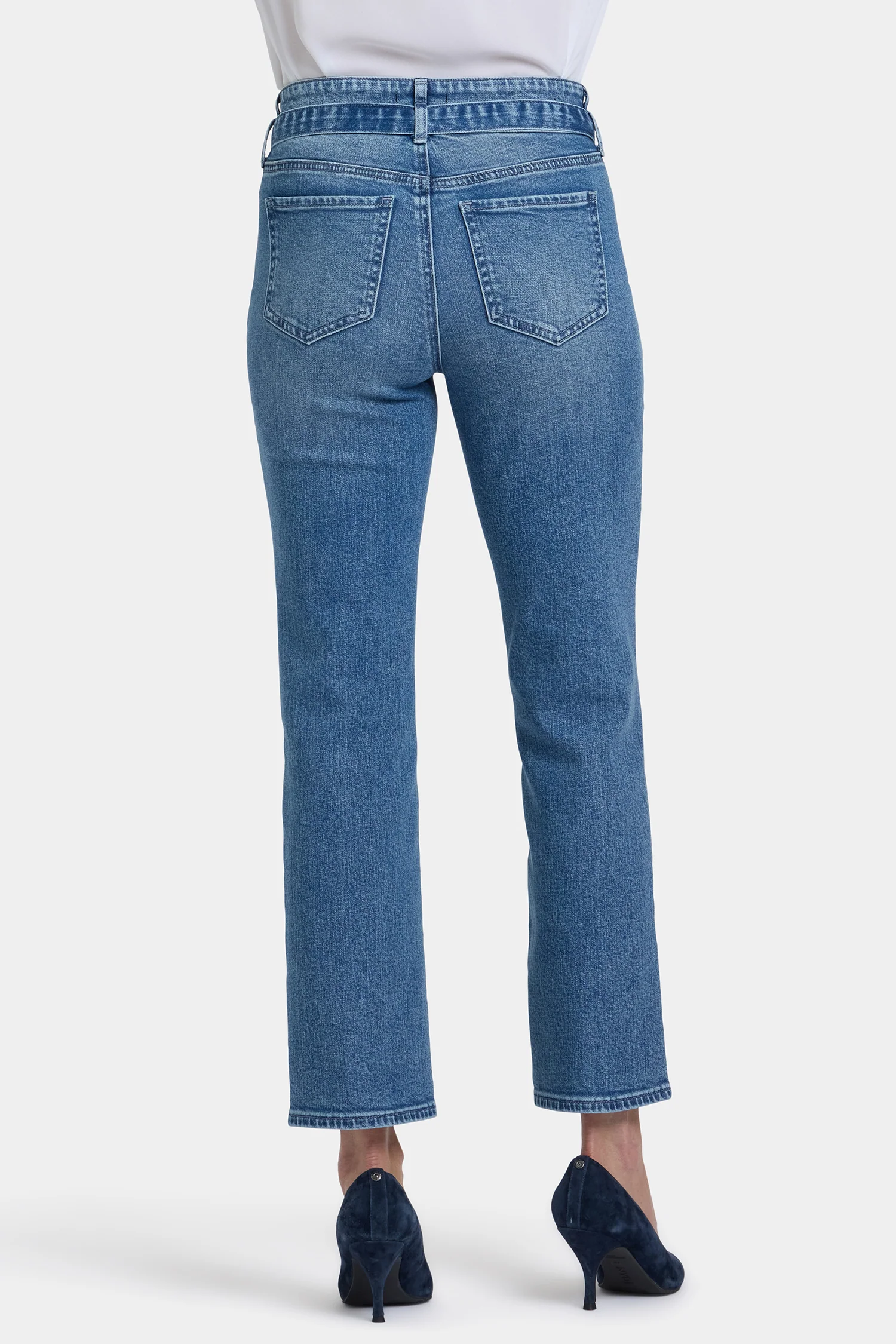1511-marilyn-straight-ankle-jeans-washed-crystal-1.webp