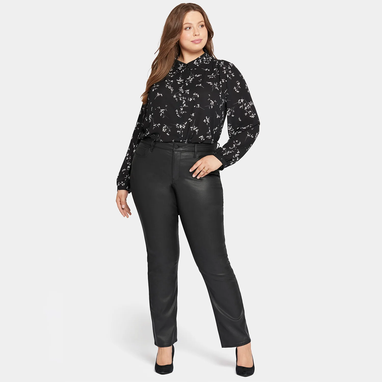 15583-coated-marilyn-straight-jeans-in-plus-size-black-coated-1.webp