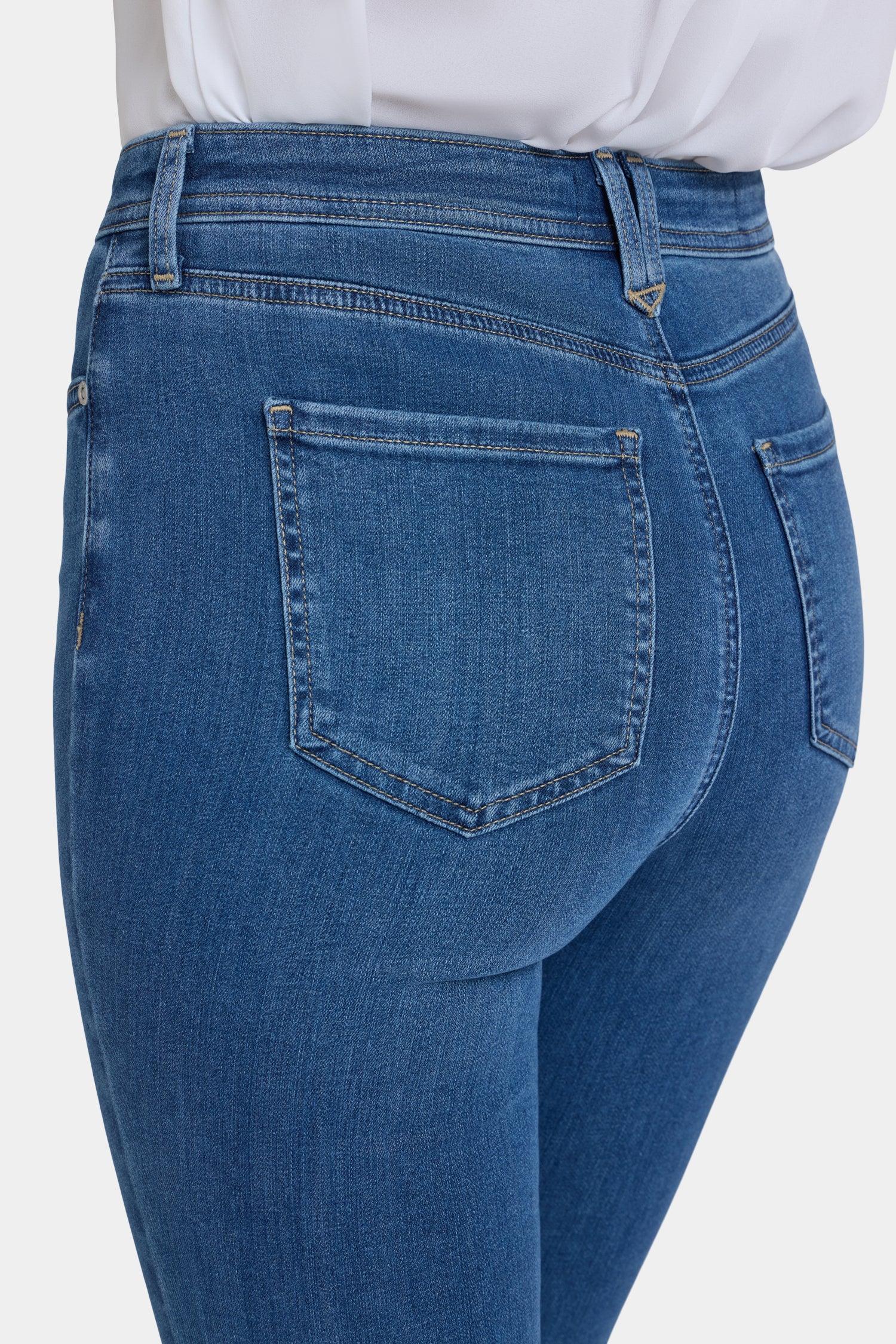 1583-ami-skinny-jeans-opera-blue-1.webp