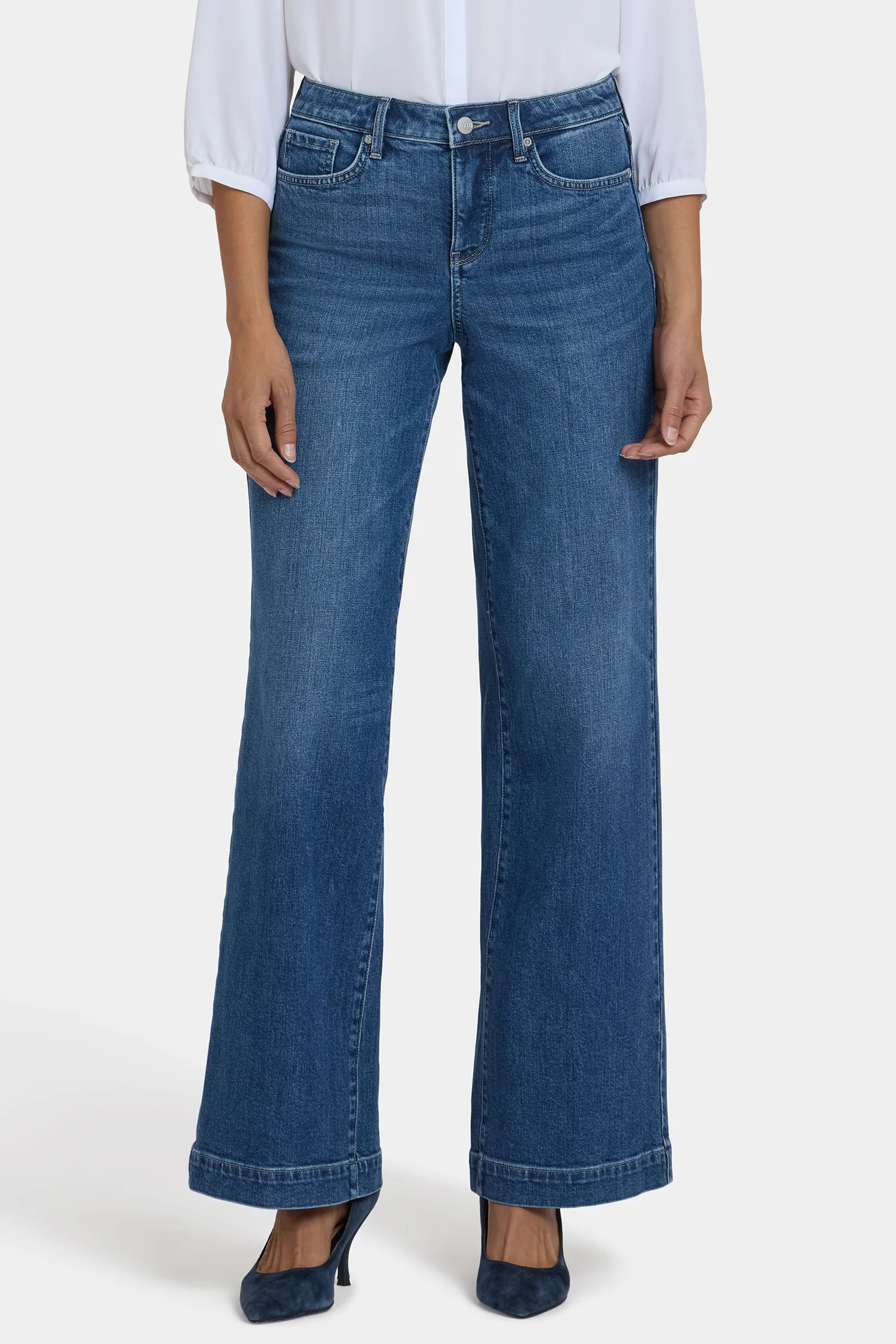 15995-teresa-wide-leg-jeans-in-petite-lake-notre-dame-1.webp