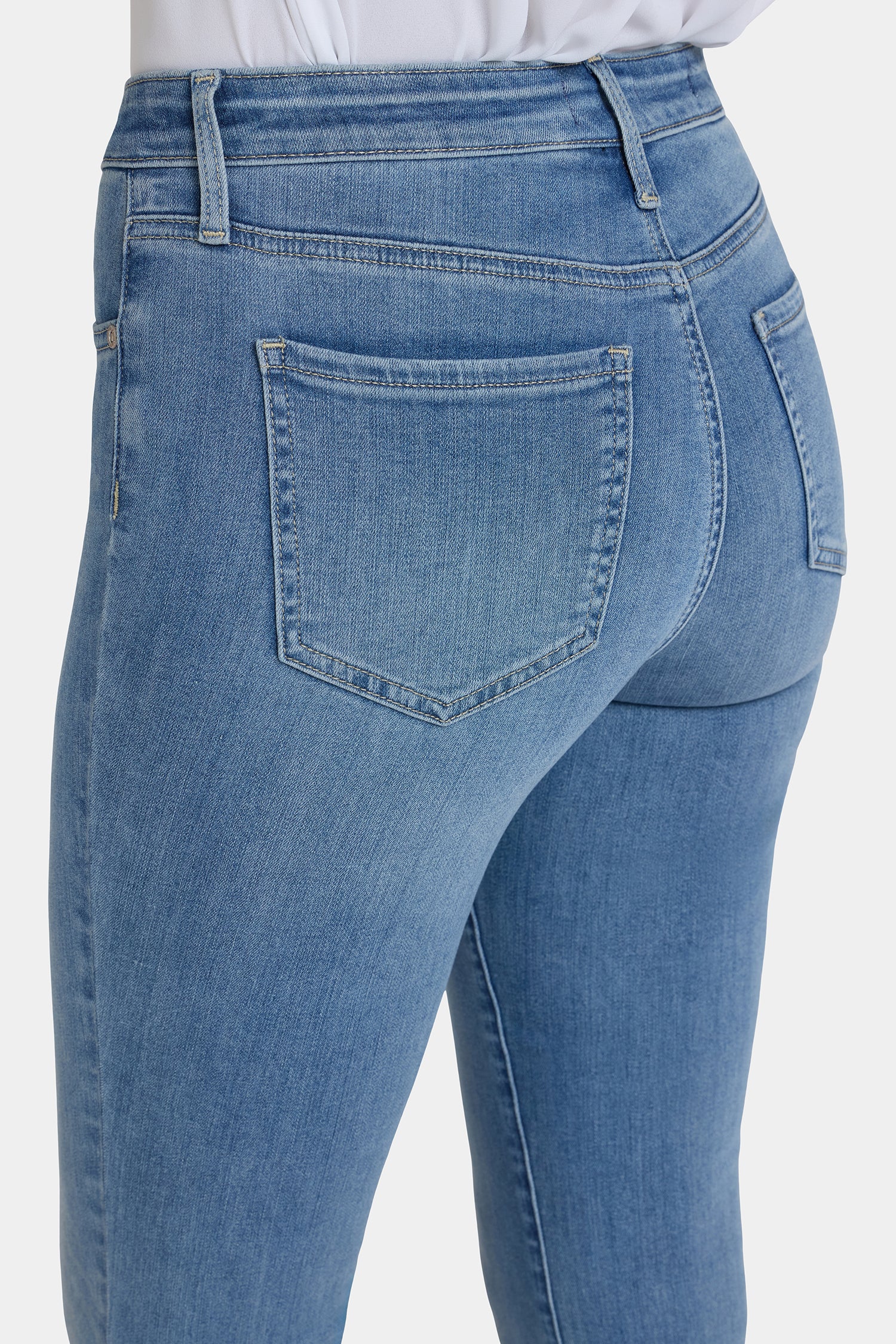 16142-sheri-slim-jeans-in-petite-bastille-sea-1.webp