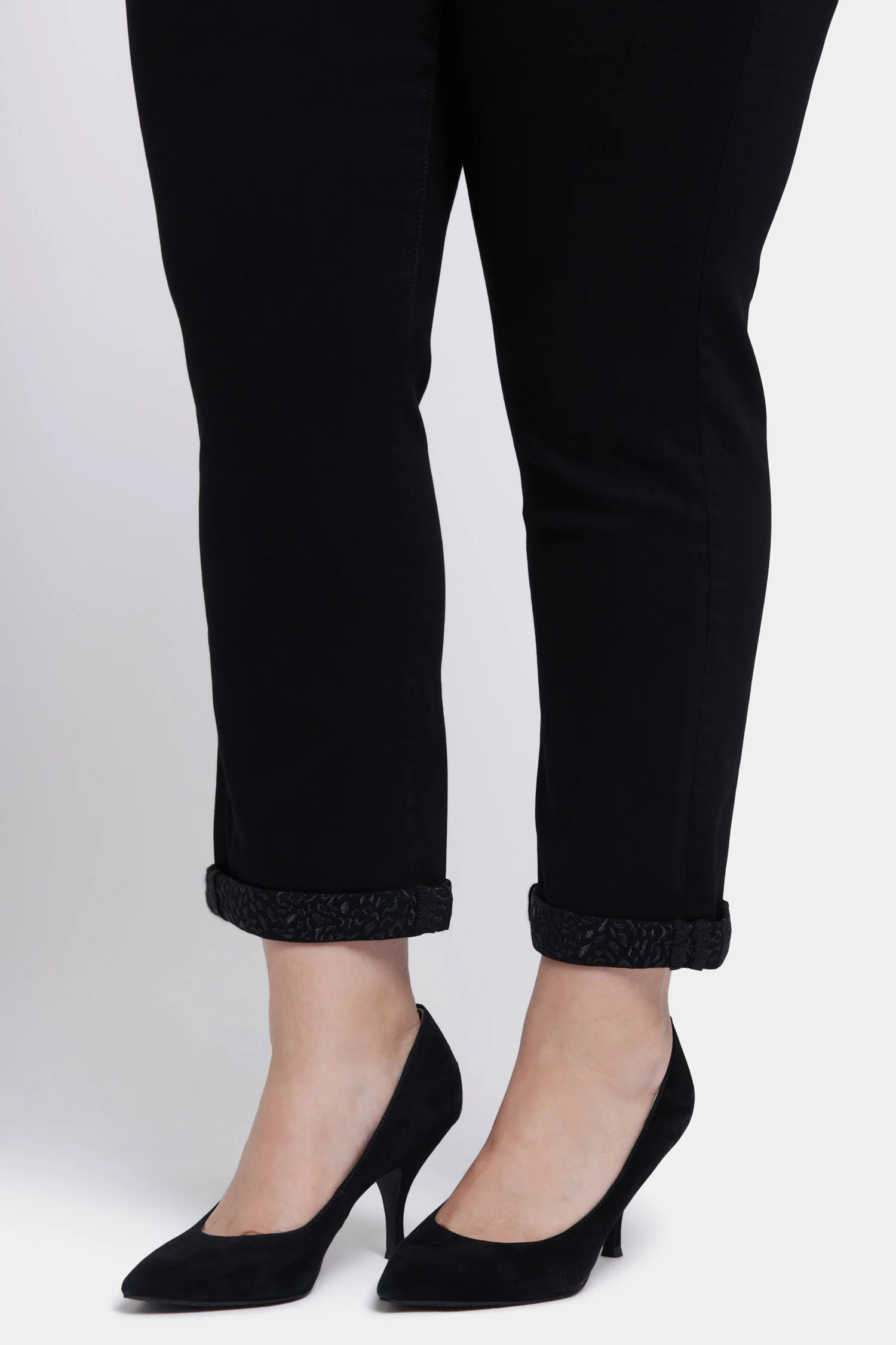 Sheri Slim Ankle Jeans In Plus Size - Black Rinse