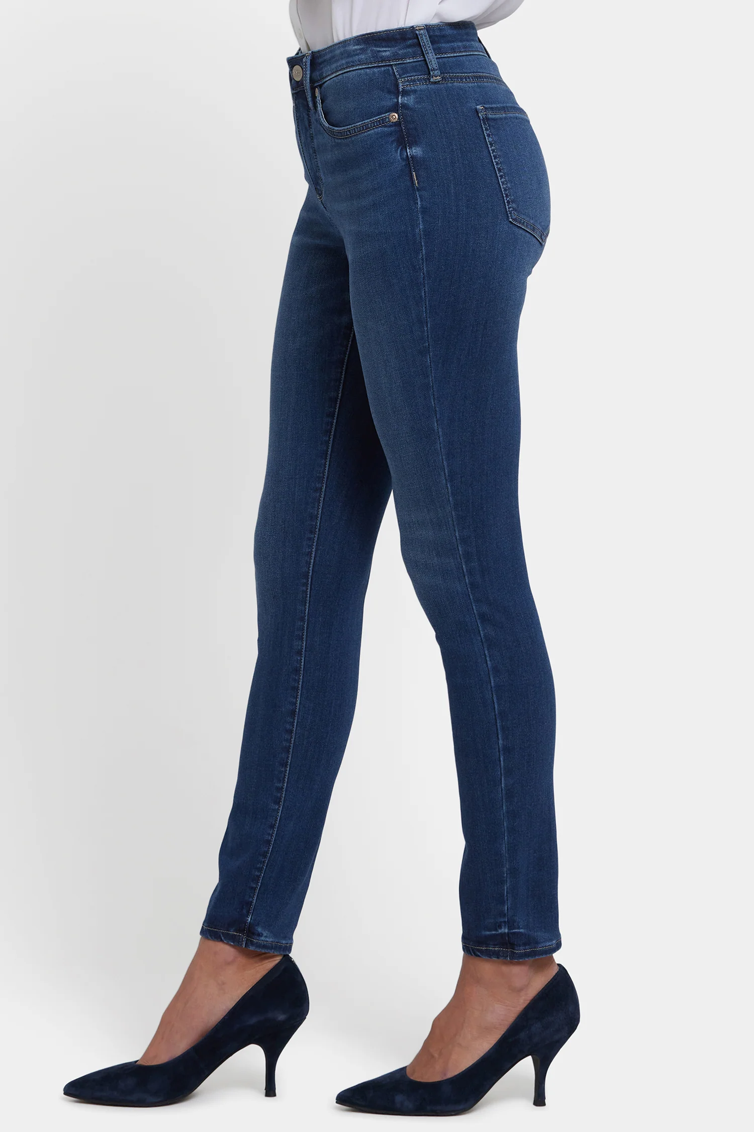 16391-ami-skinny-jeans-in-petite-vintage-lapis-1.webp
