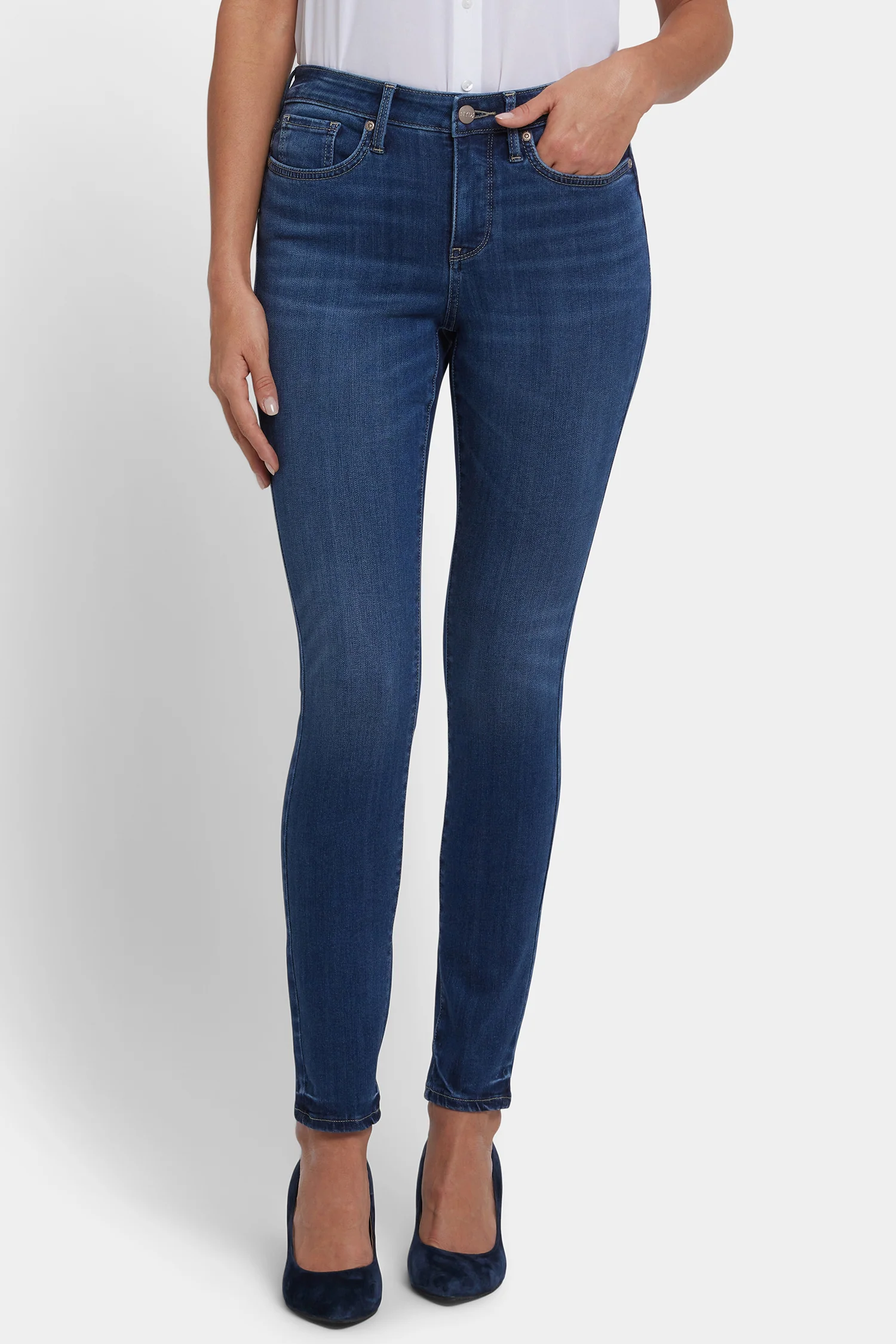 16391-ami-skinny-jeans-in-petite-vintage-lapis-1.webp