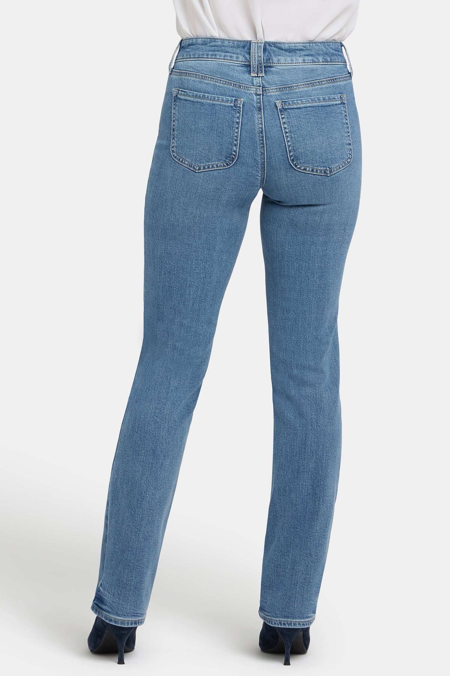 16718-marilyn-straight-jeans-in-petite-bastille-sea-1.webp