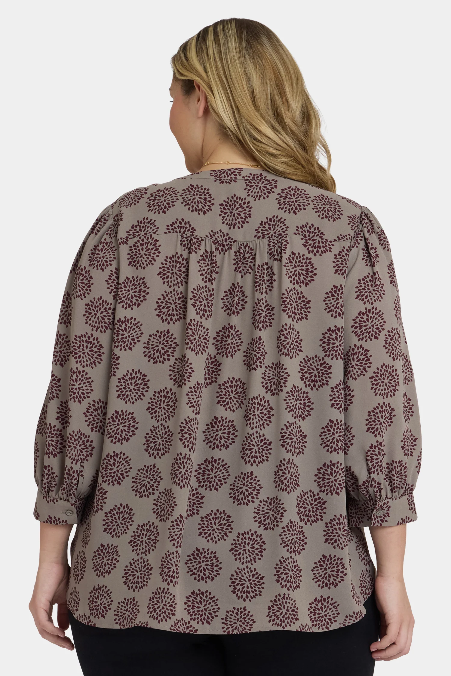 17604-bonnie-blouse-in-plus-size-valenton-1.webp