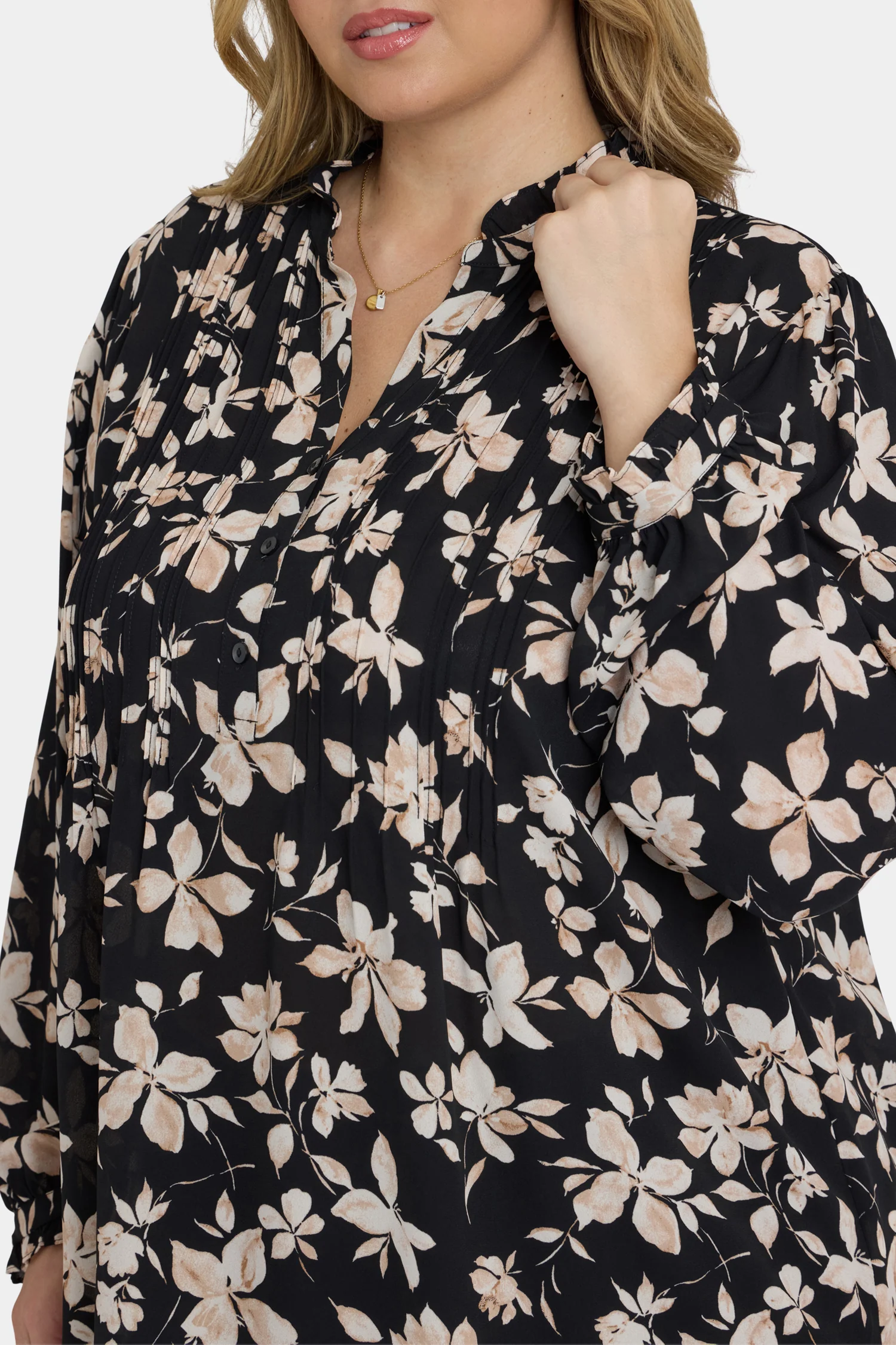 17611-pleated-front-tunic-in-plus-size-claudette-1.webp