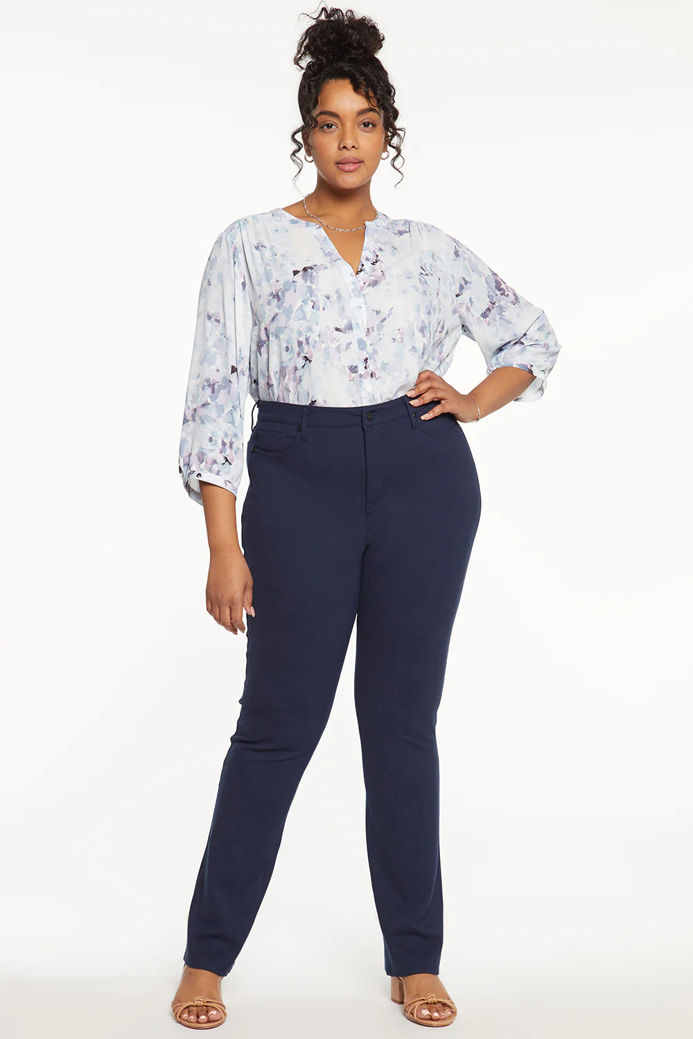 17913-marilyn-straight-pants-in-plus-size-oxford-navy-1.webp