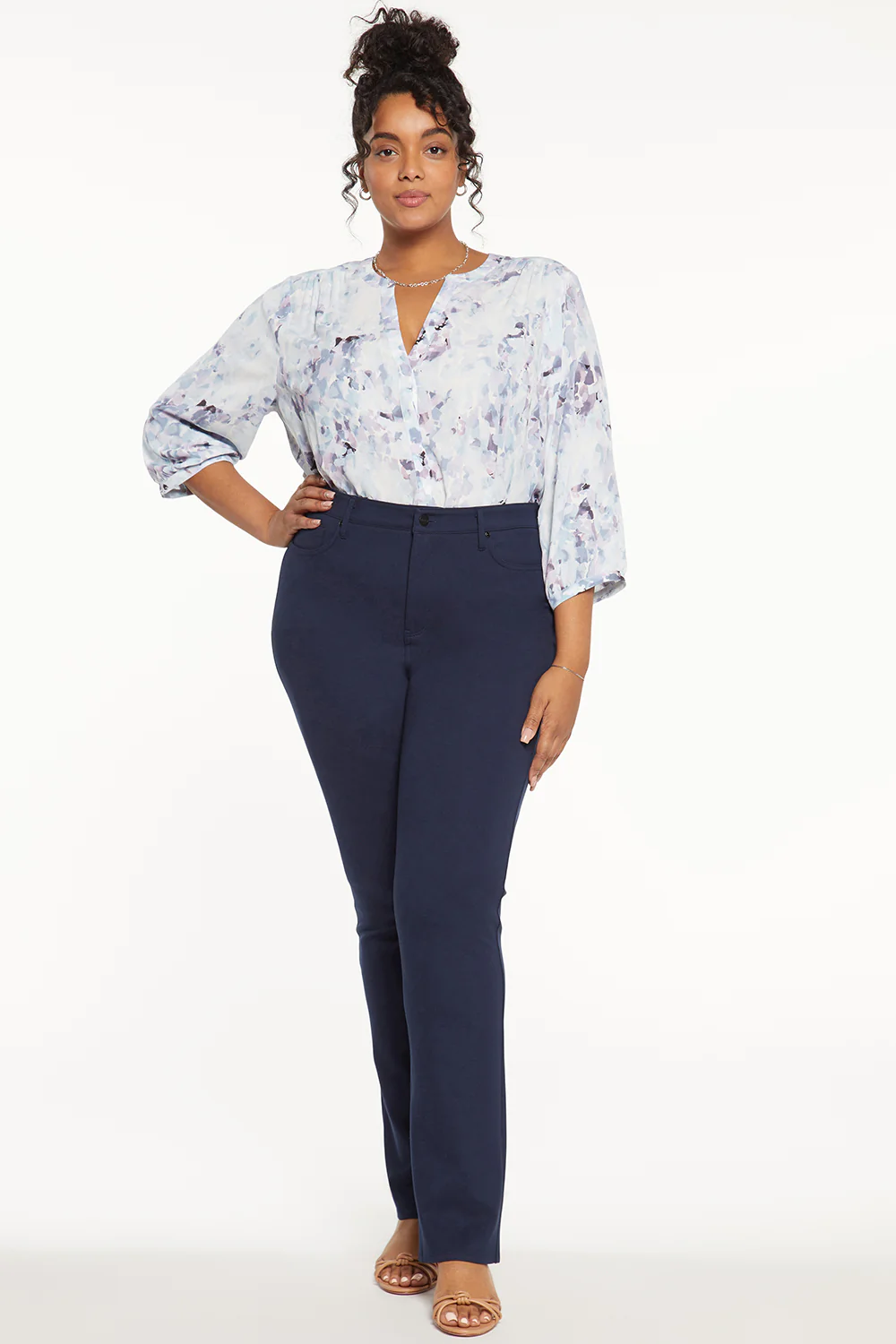 17913-marilyn-straight-pants-in-plus-size-oxford-navy-1.webp