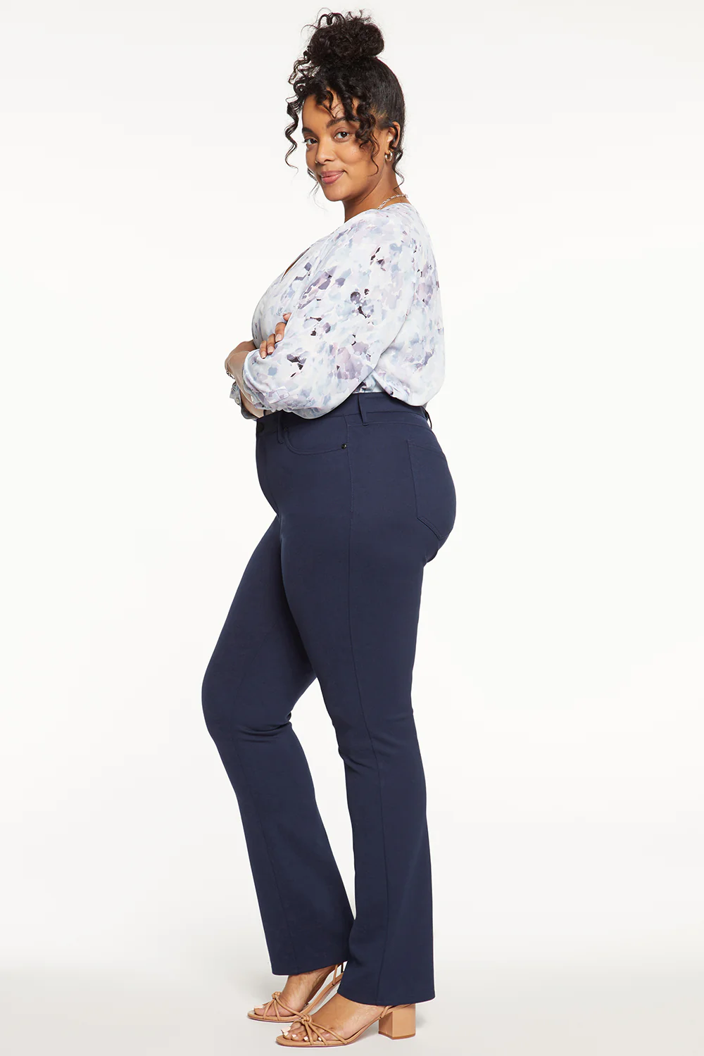 17913-marilyn-straight-pants-in-plus-size-oxford-navy-1.webp