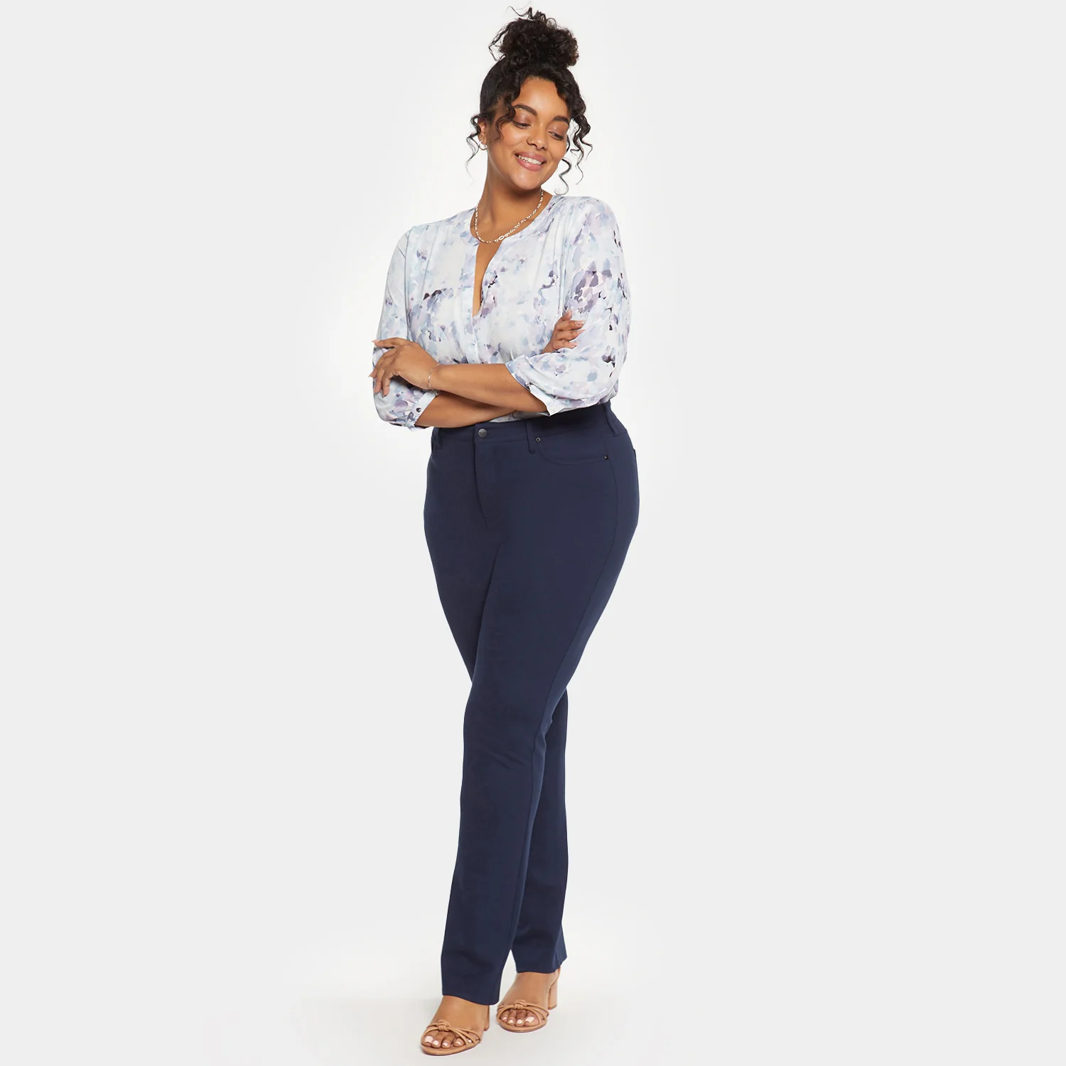 17913-marilyn-straight-pants-in-plus-size-oxford-navy-1.webp