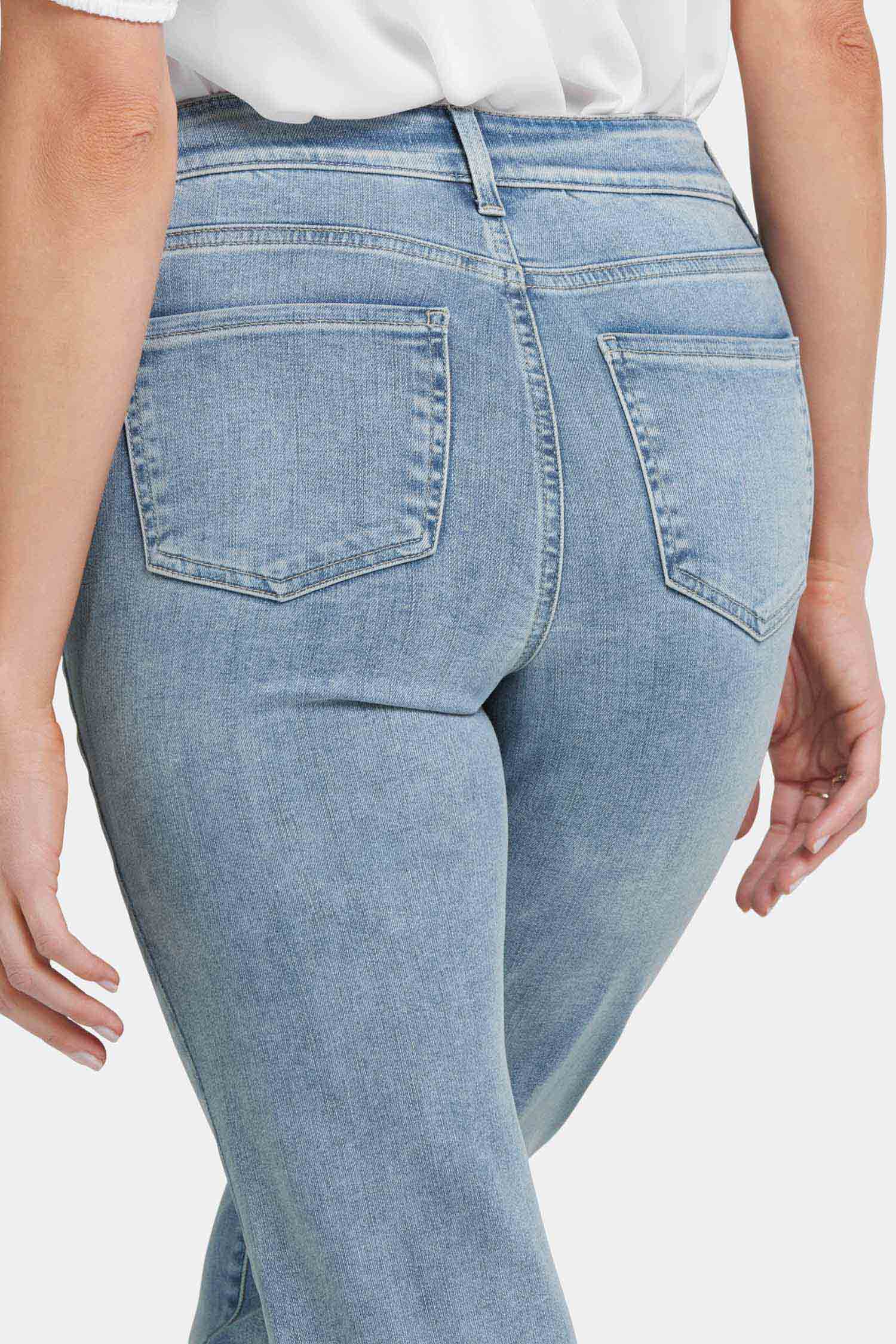 187-blake-slim-flared-jeans-haley-1.webp
