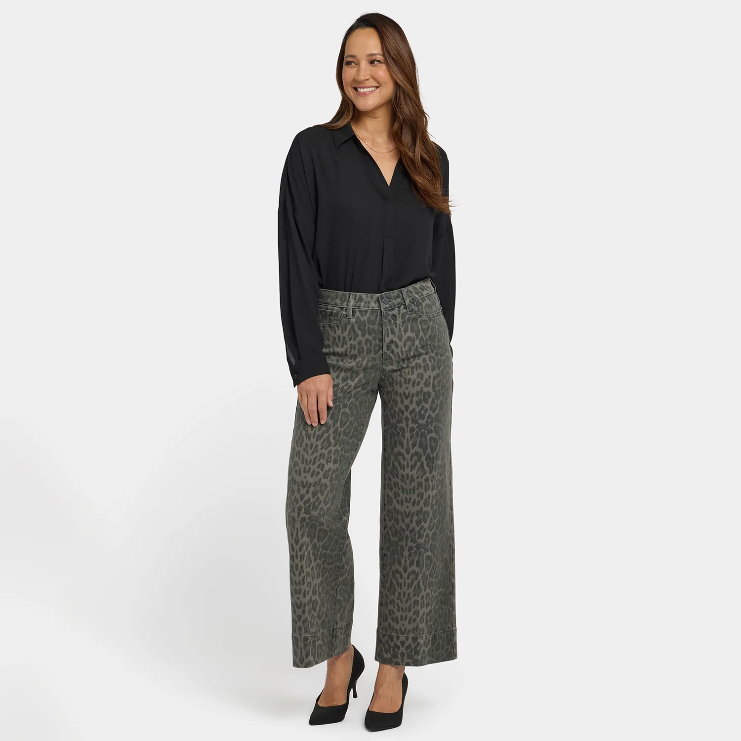 1949-teresa-wide-leg-ankle-jeans-vine-leaf-leopard-1.webp