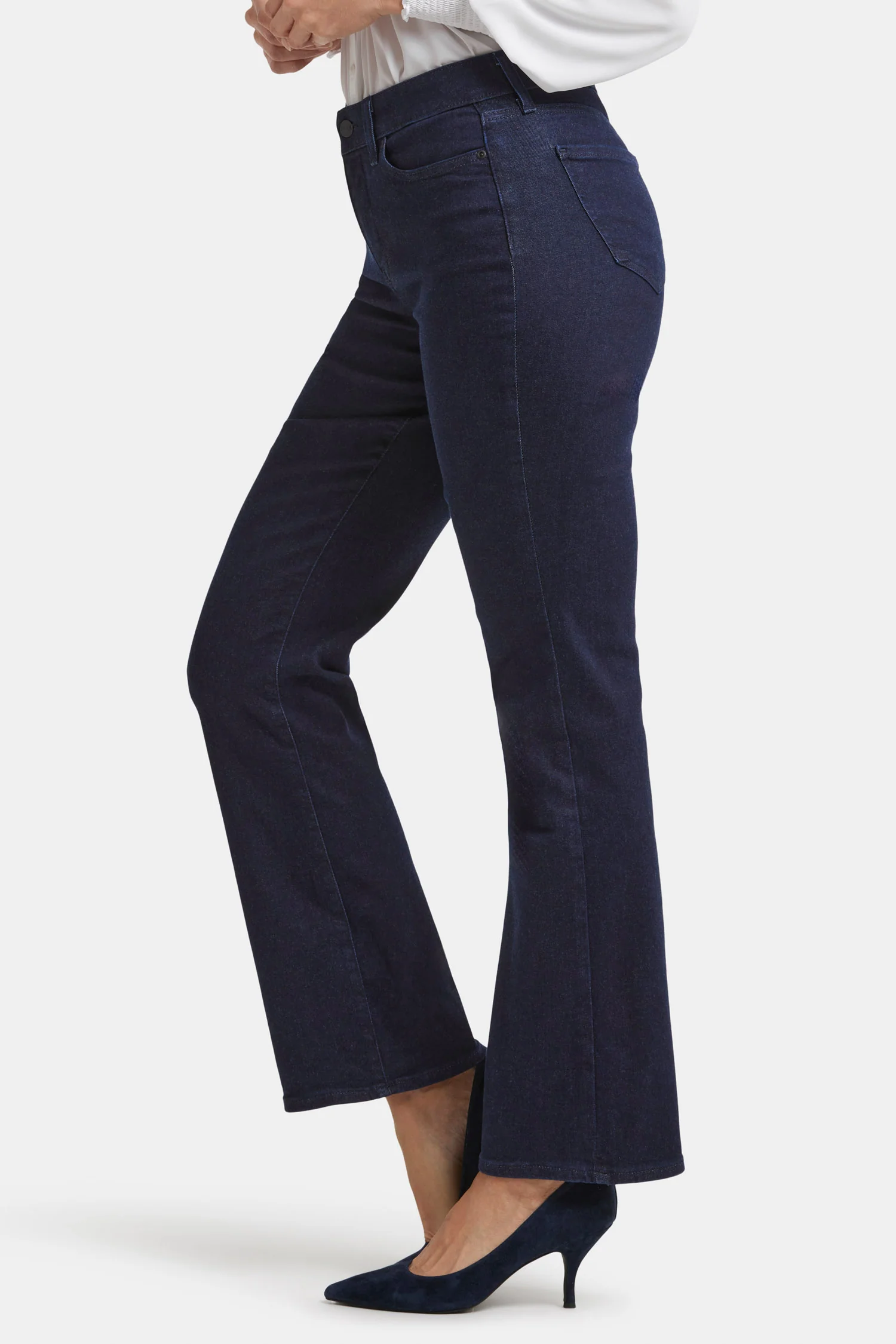 199-blake-slim-flared-jeans-rinse-1.webp