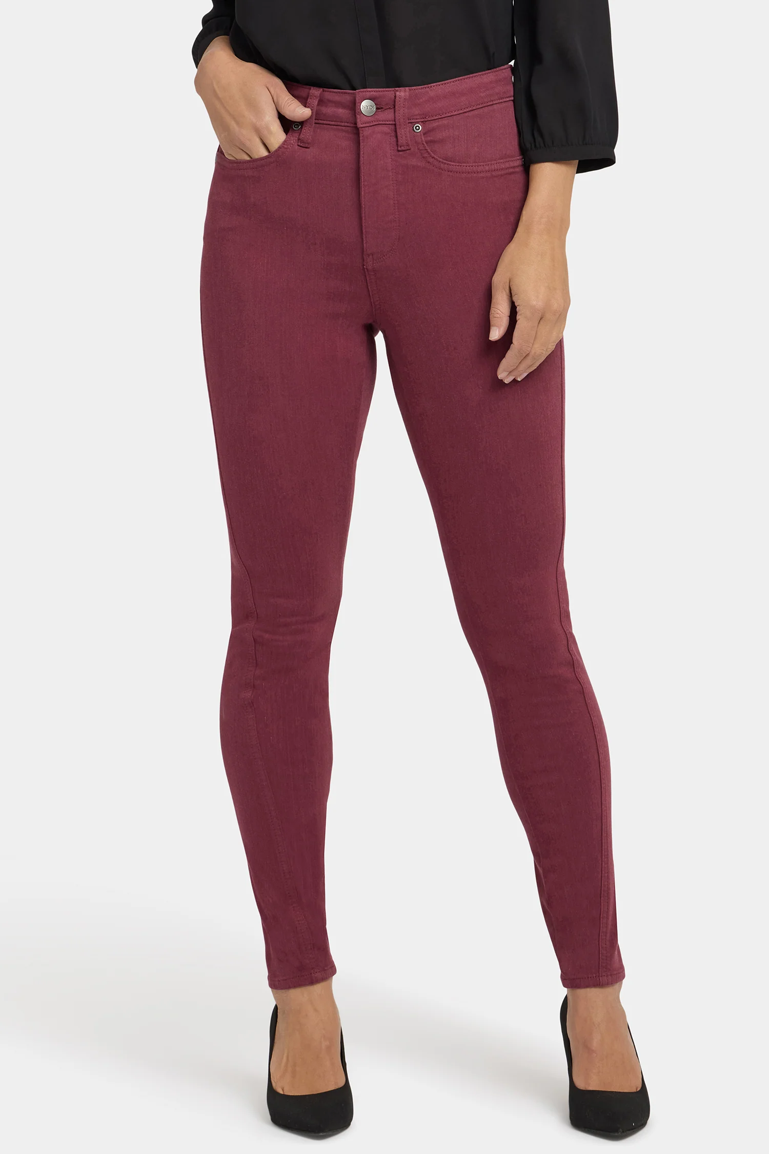 2311-ami-skinny-jeans-true-burgundy-1.webp