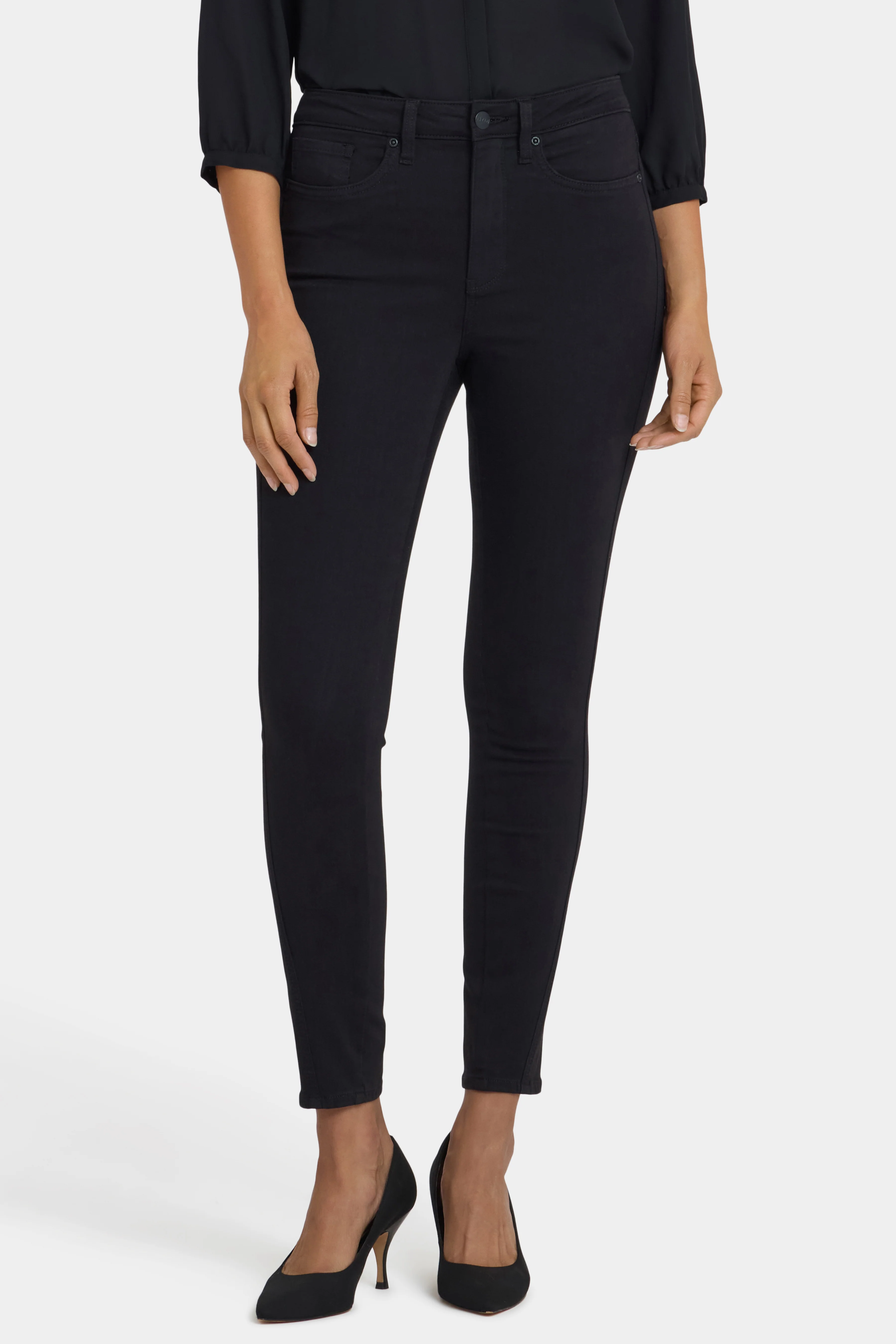 2323-ami-skinny-jeans-black-1.webp