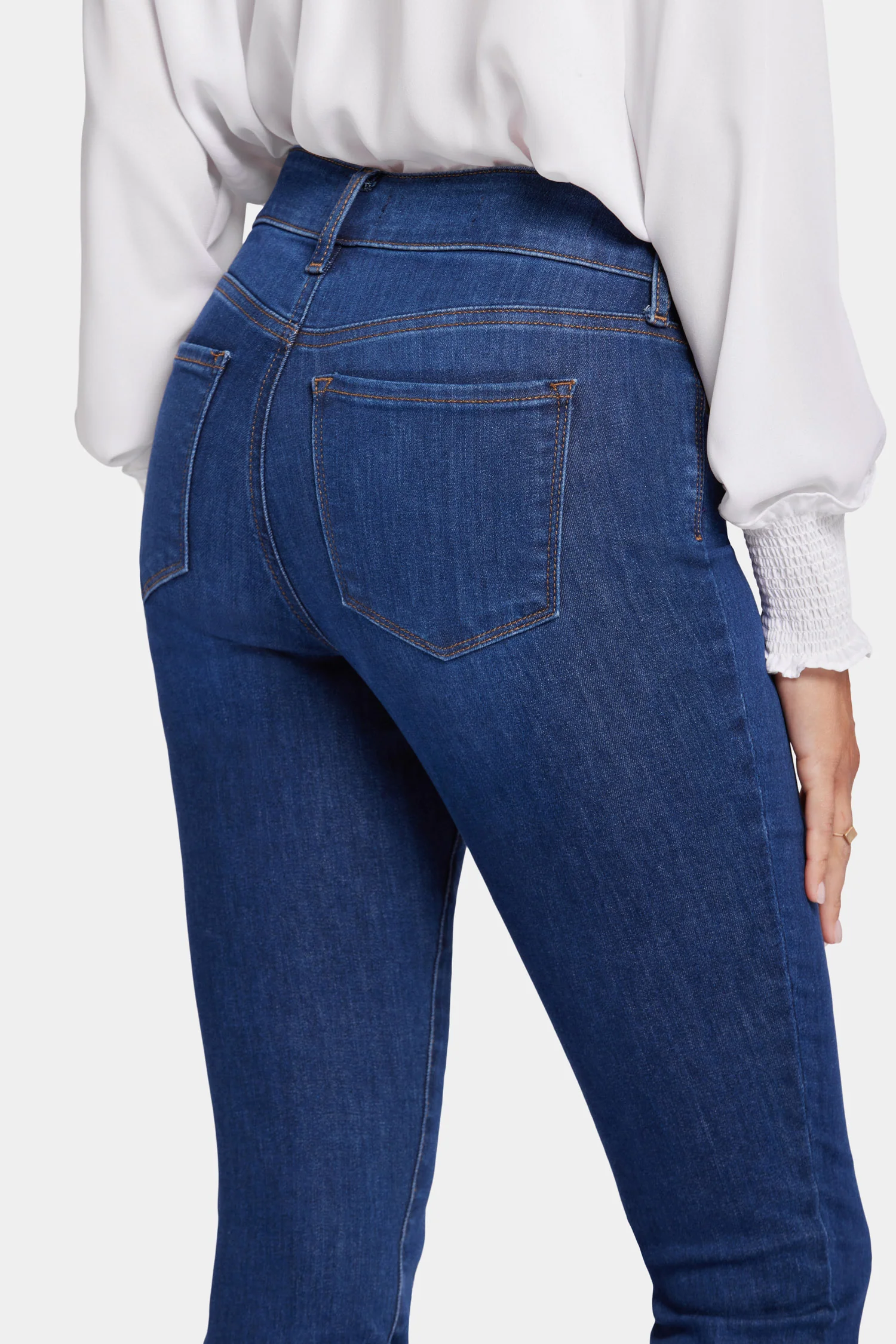 235-ami-skinny-jeans-in-petite-cooper-1.webp