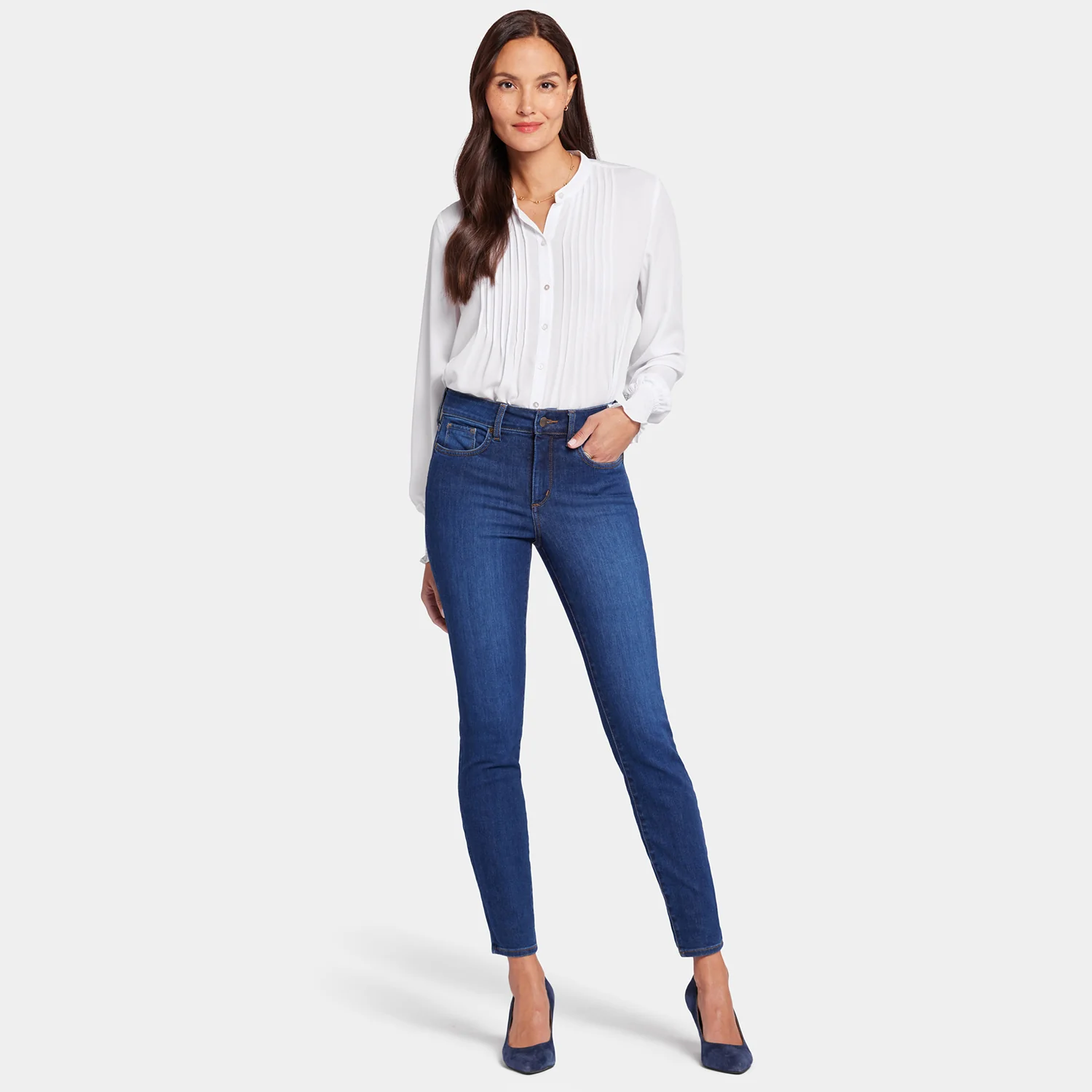 235-ami-skinny-jeans-in-petite-cooper-1.webp